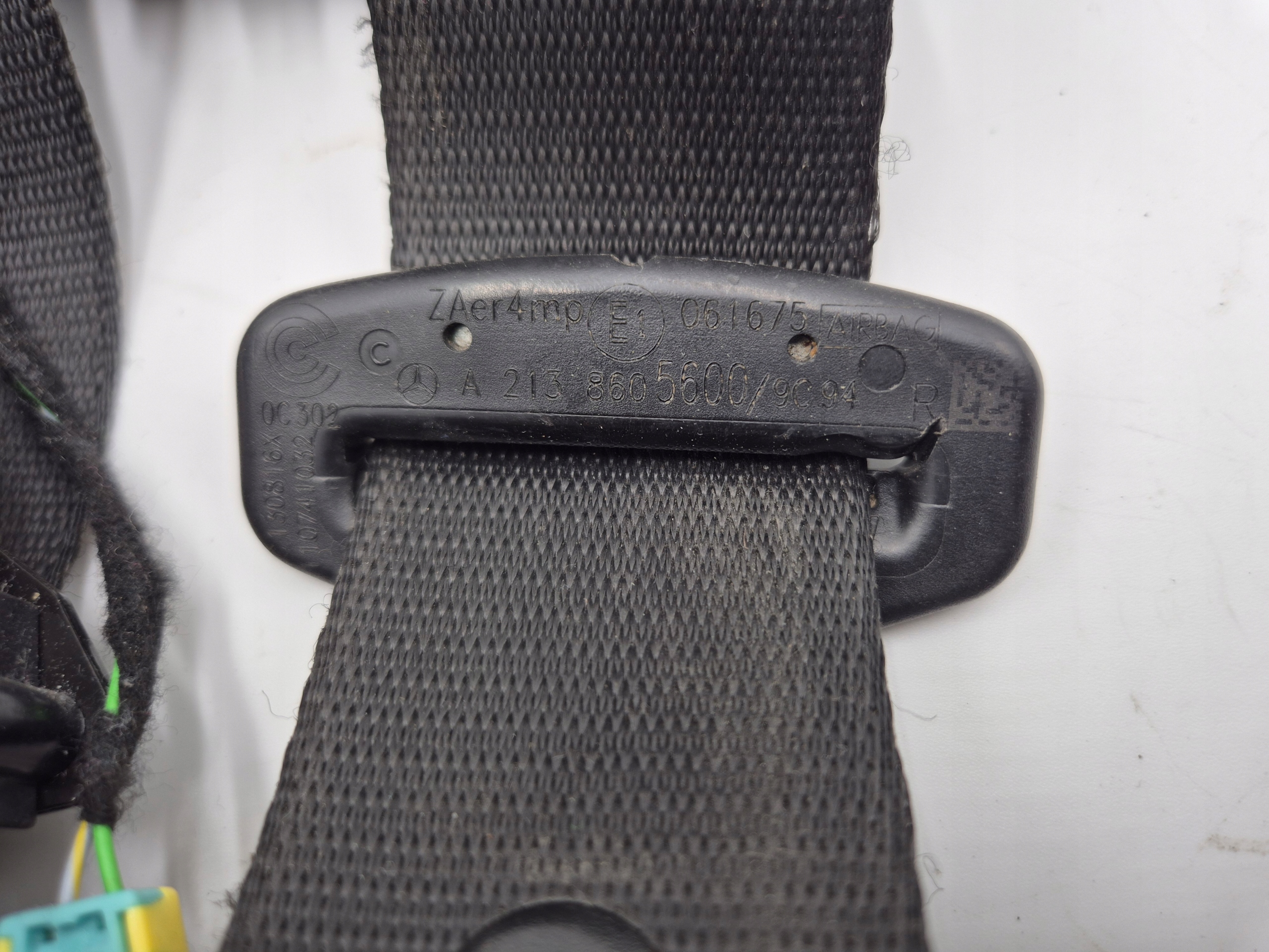 tension belt safety front front right 2138605600 MERCEDES W213 original