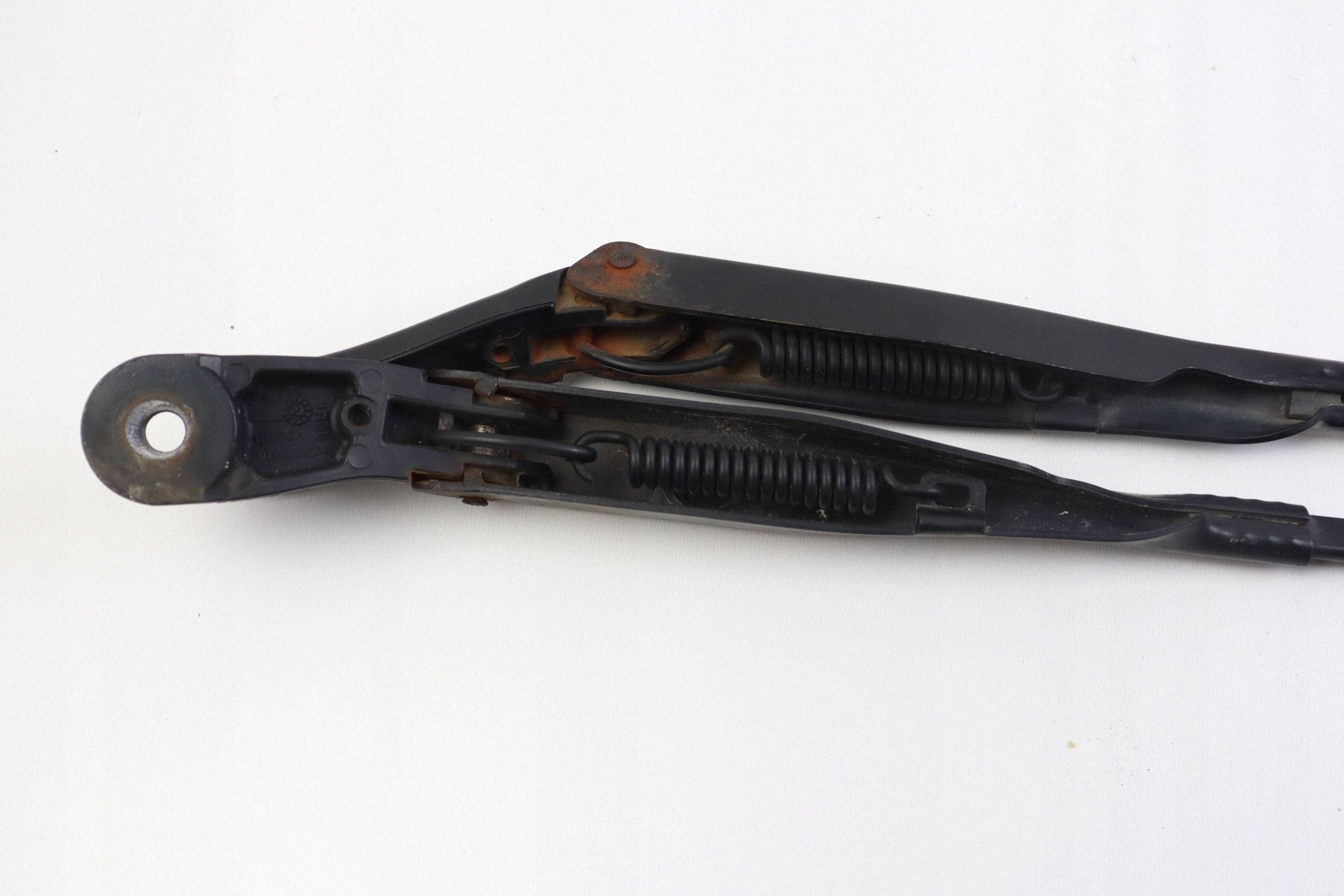 VW PASSAT B5 FL wiper arms left right AERO 3B1955409B 3B1955410B