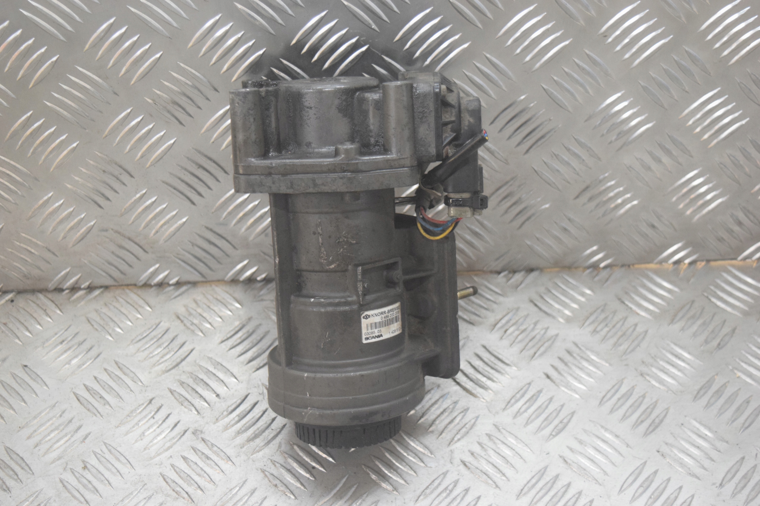 0486200008 - ГЛАВНЫЙ ТОРМОЗНОЙ КЛАПАН EBS SCANIA 1428512