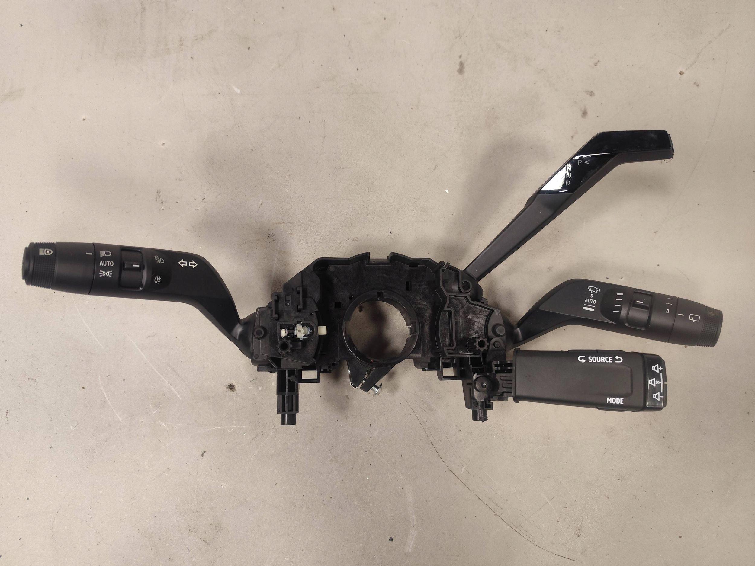 RENAULT AUSTRAL DEVIO LUCI TERGICRISTALLO TERGI DEVIO LUCI DEVIO 255674096R