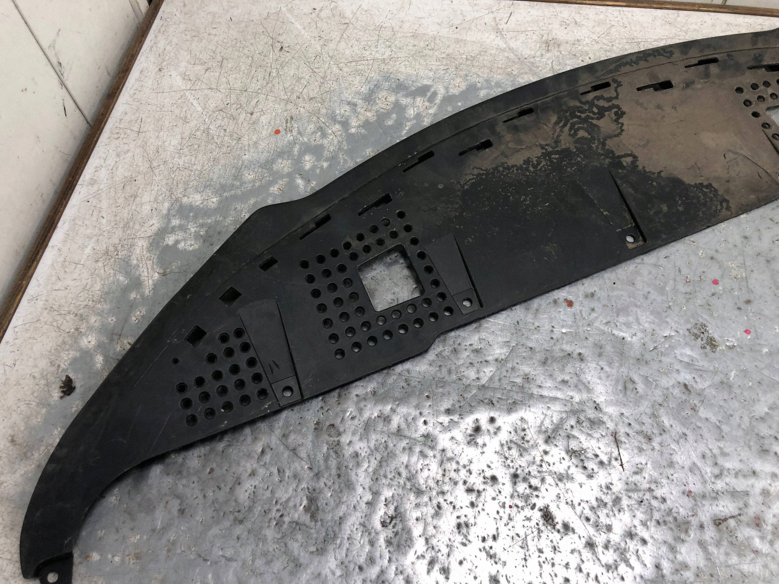 cover below bumper front PORSCHE 982 98150552502