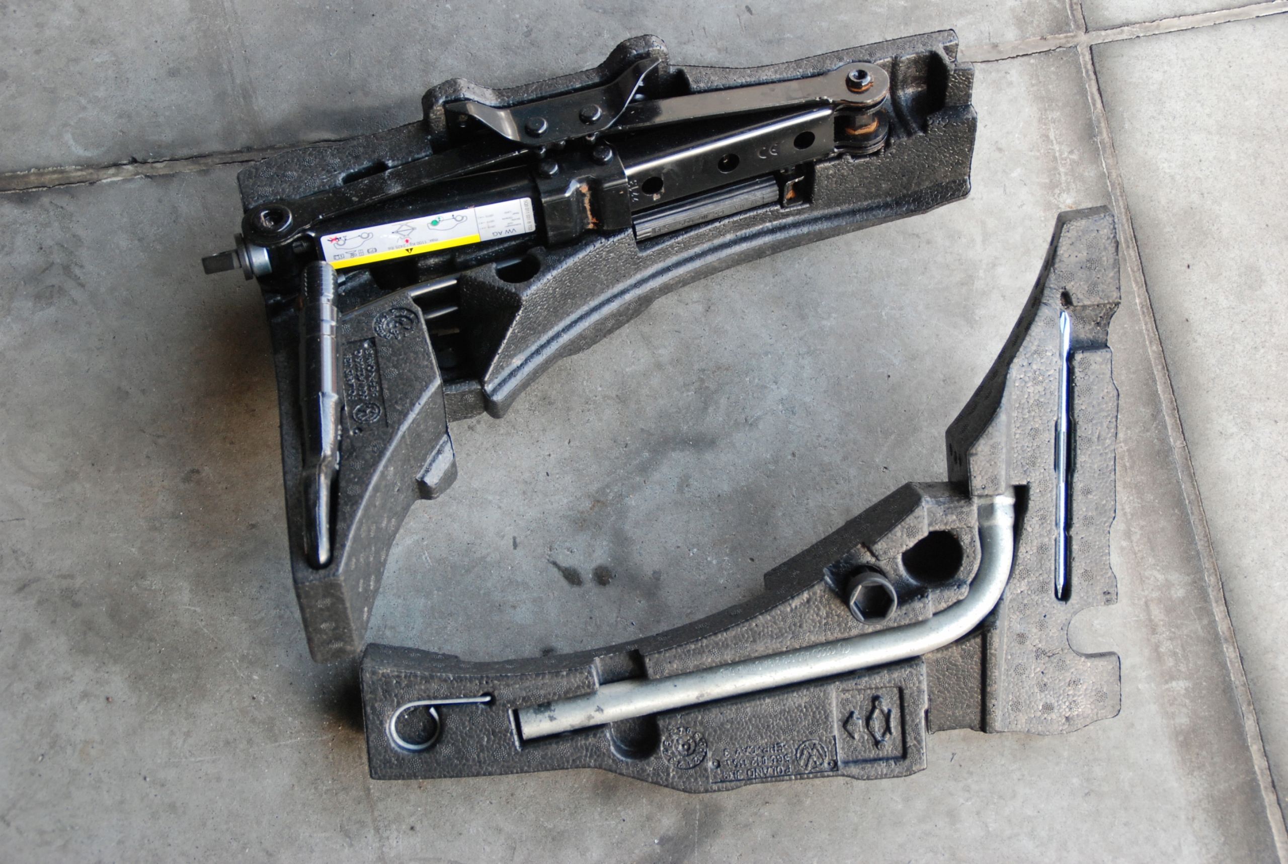 КОМПЛЕКТ ДЛЯ РЕМОНТУ VW GOLF VII 2016