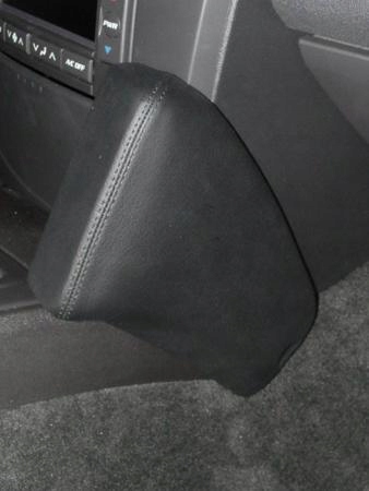 Konsola Kuda pod tel. do Cadillac Cts 2008