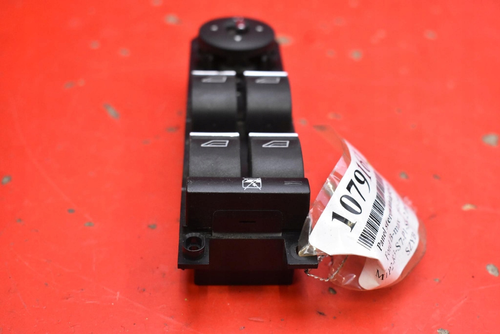control panel of the window EU AM5T-14A132-AA FORD C-MAX MK2 12-18