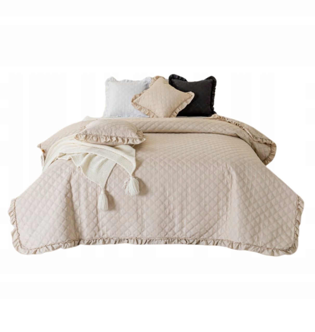 Dekorativní přehoz Ruffy 240x260 prošívaný s volánkem, béžový
