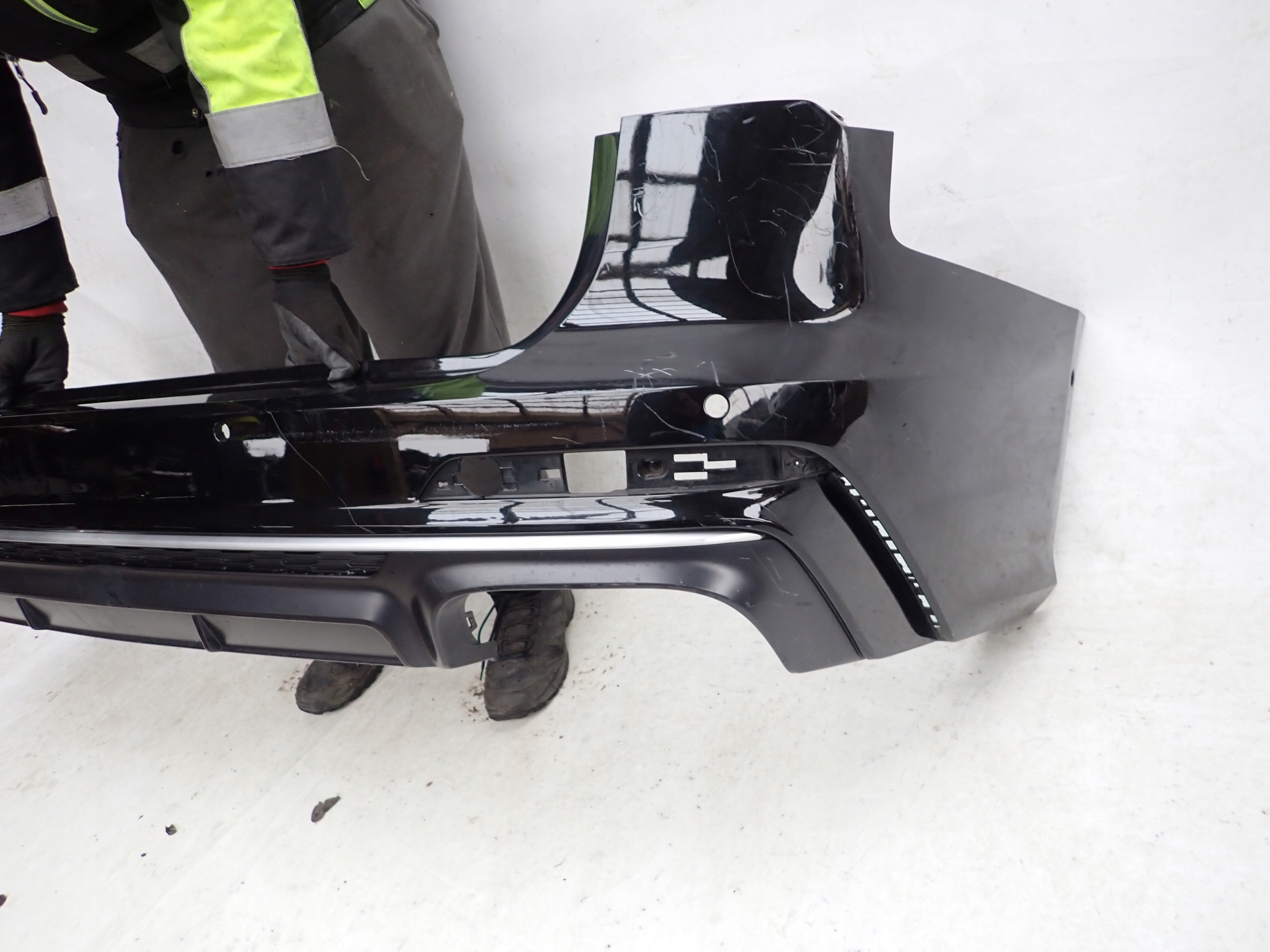 AUDI A6 S6 C8 4K 18- S-LINE KOMBI bumper rear part rear PDC