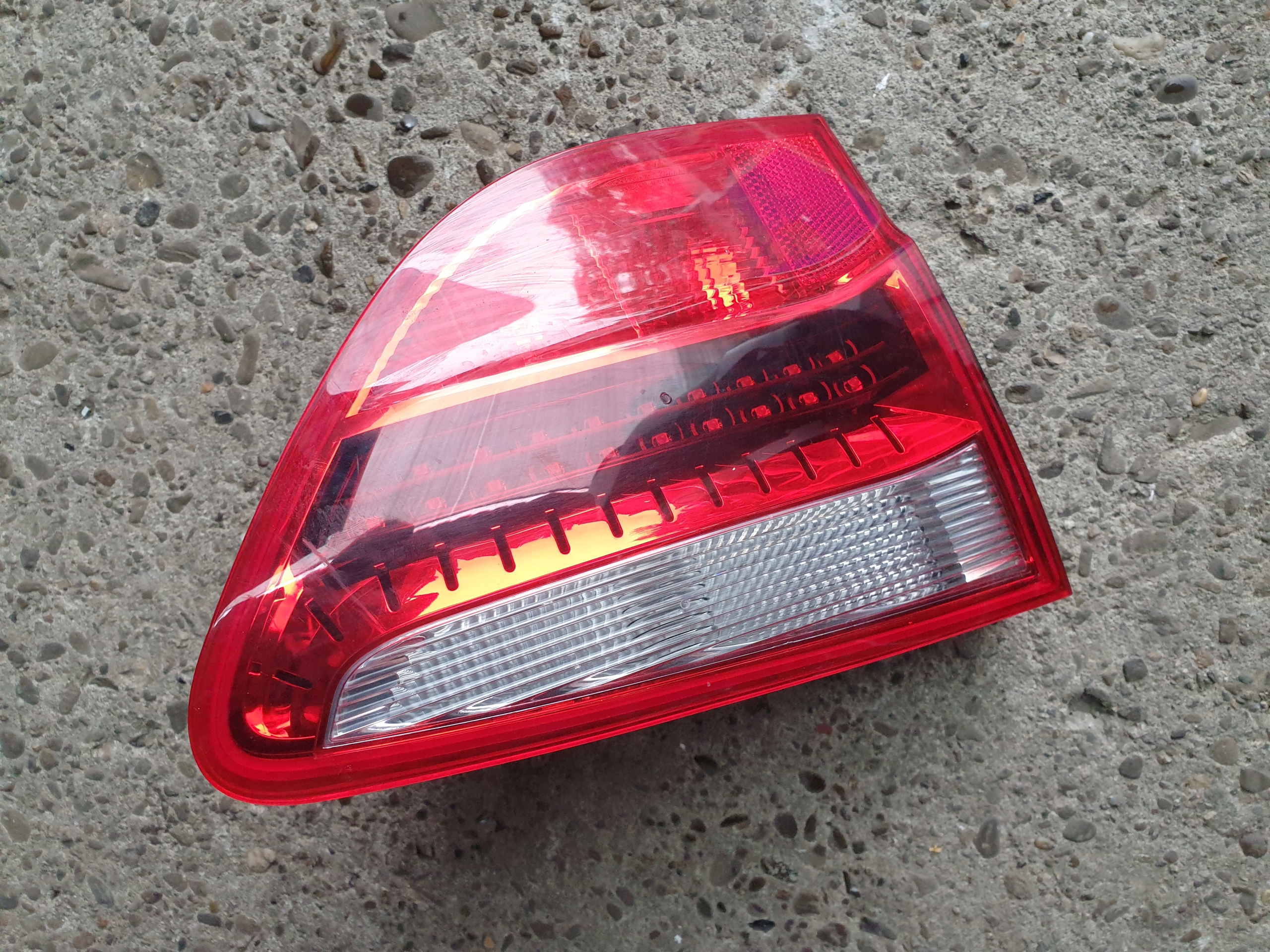 light rear left SEAT EXEO 2009-2013 KOMBI LED 3R9945093A