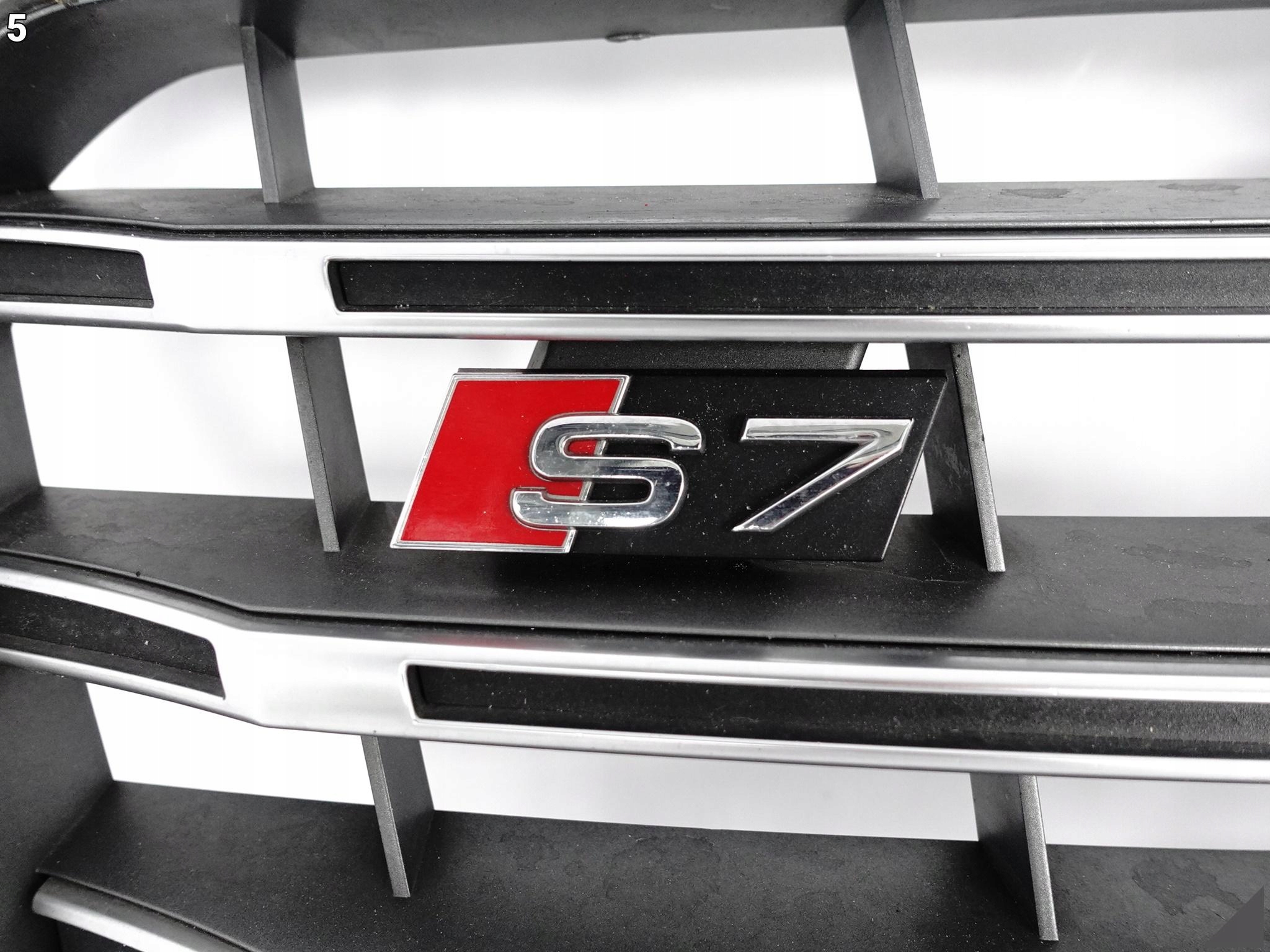 AUDI S7 4G8 C7 10-14 ZDERZAK GRILL ATRAPA CHROM PRZÓD Kolor do lakierowania