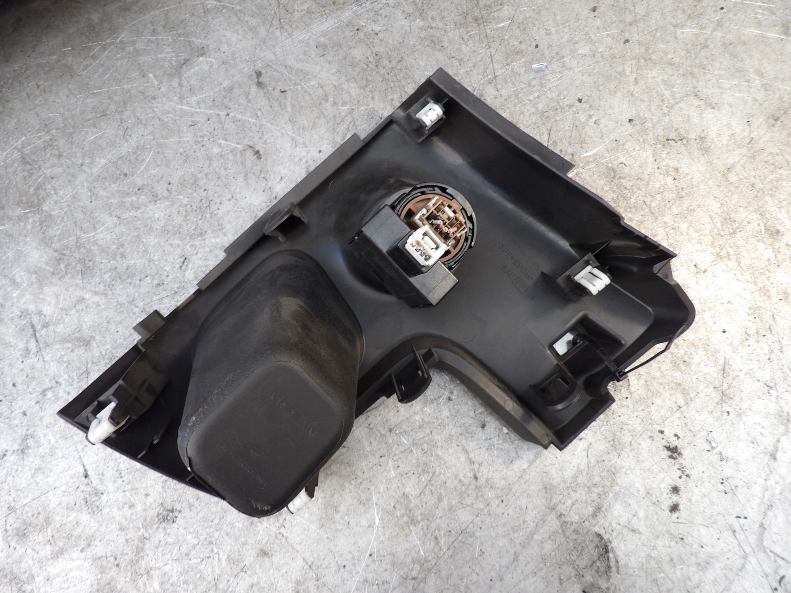 Nissan Cube Z12 start stop 68485 1FC0A P10971 B17500