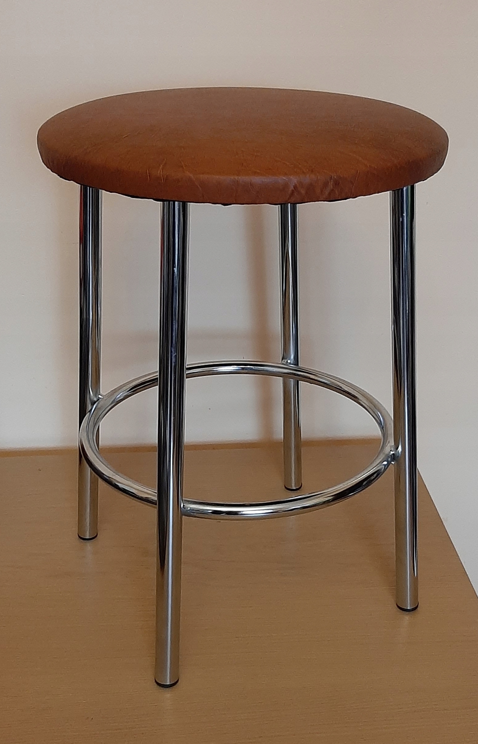 

Taboret chromowy Jopek kalwados Eko. Do kuchni.