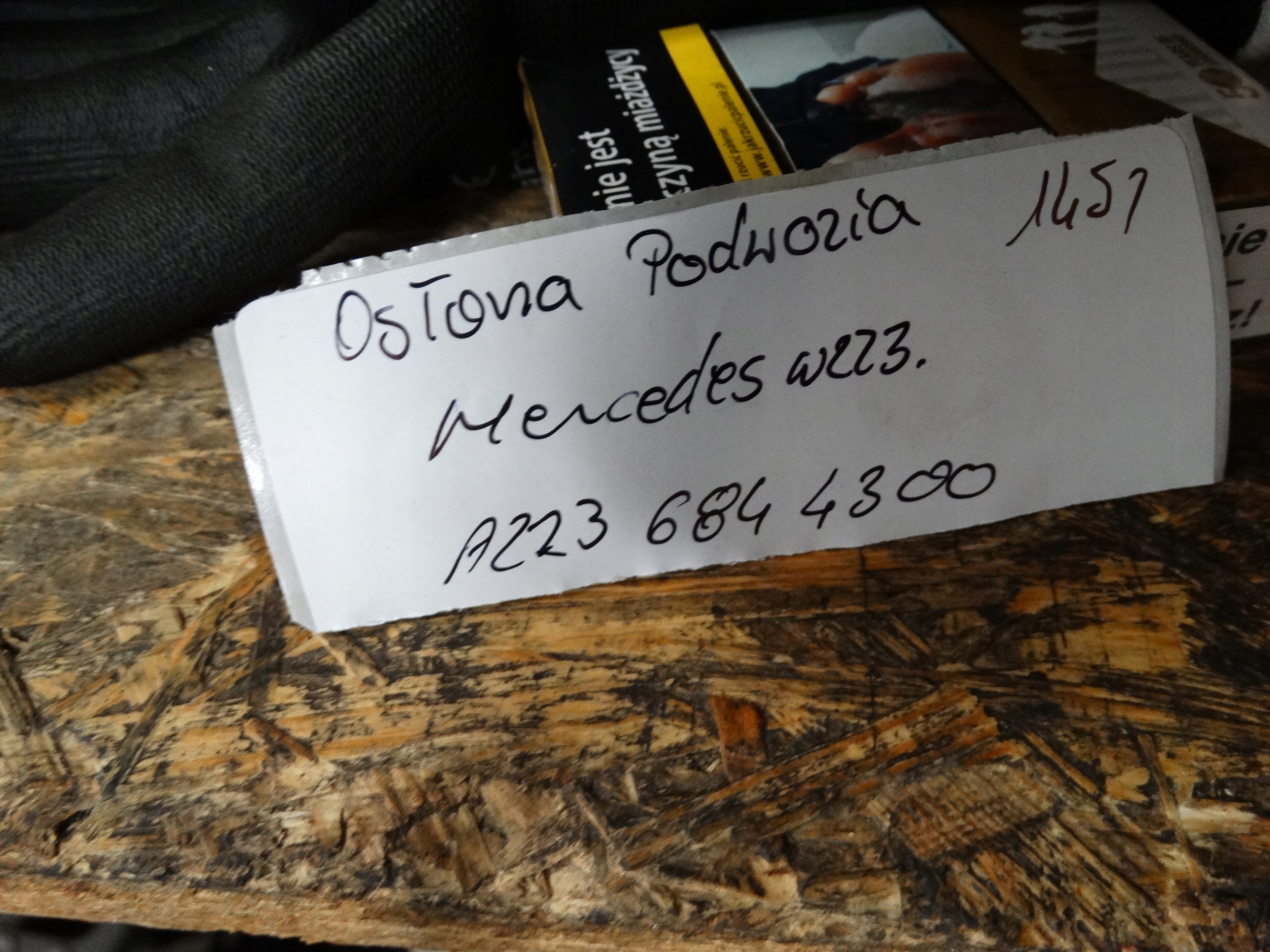 IDEALNA cover chassis MERCEDES W223 1