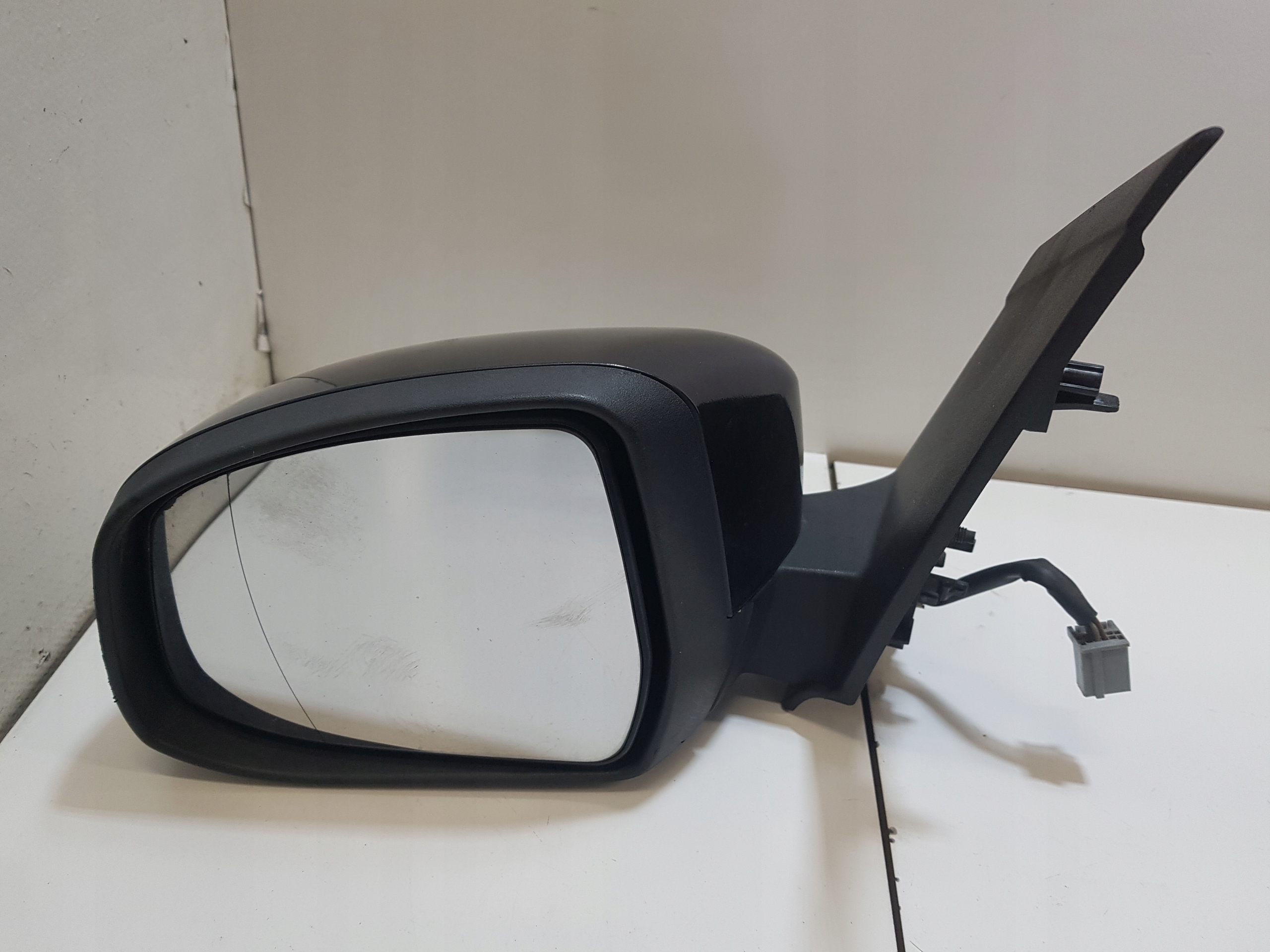 LUSTERKO LEWE ELEKTRYCZNE FORD FOCUS MK2 LIFT