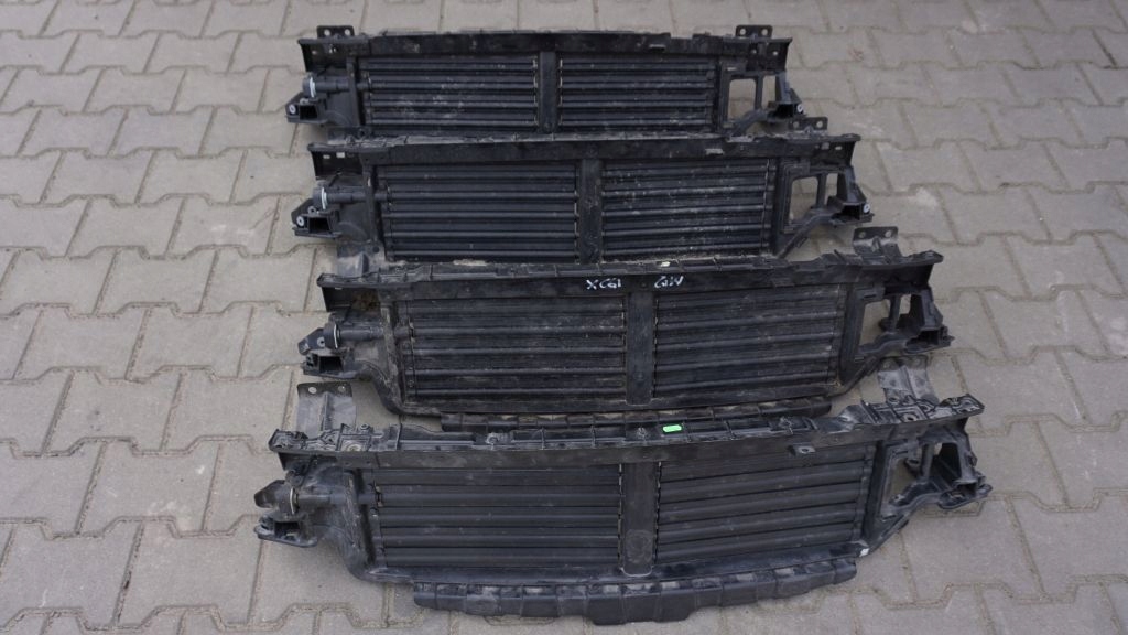 VOLVO XC60 II blinds air line air duct air line support panel for radiators