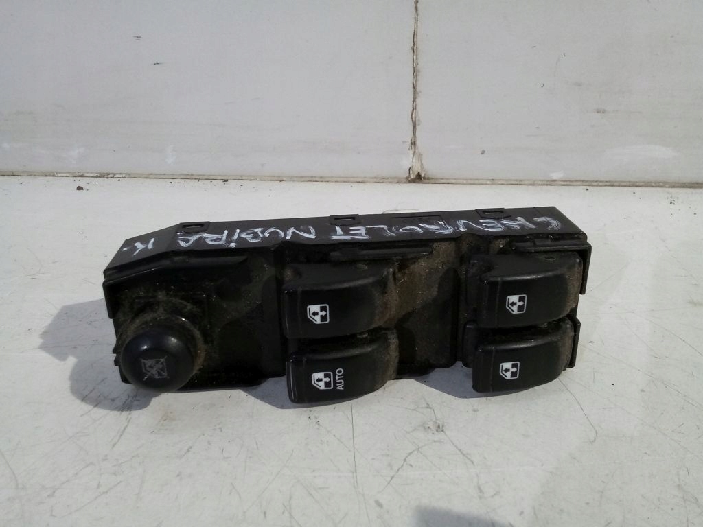 Chevrolet Nubira panel window control switch