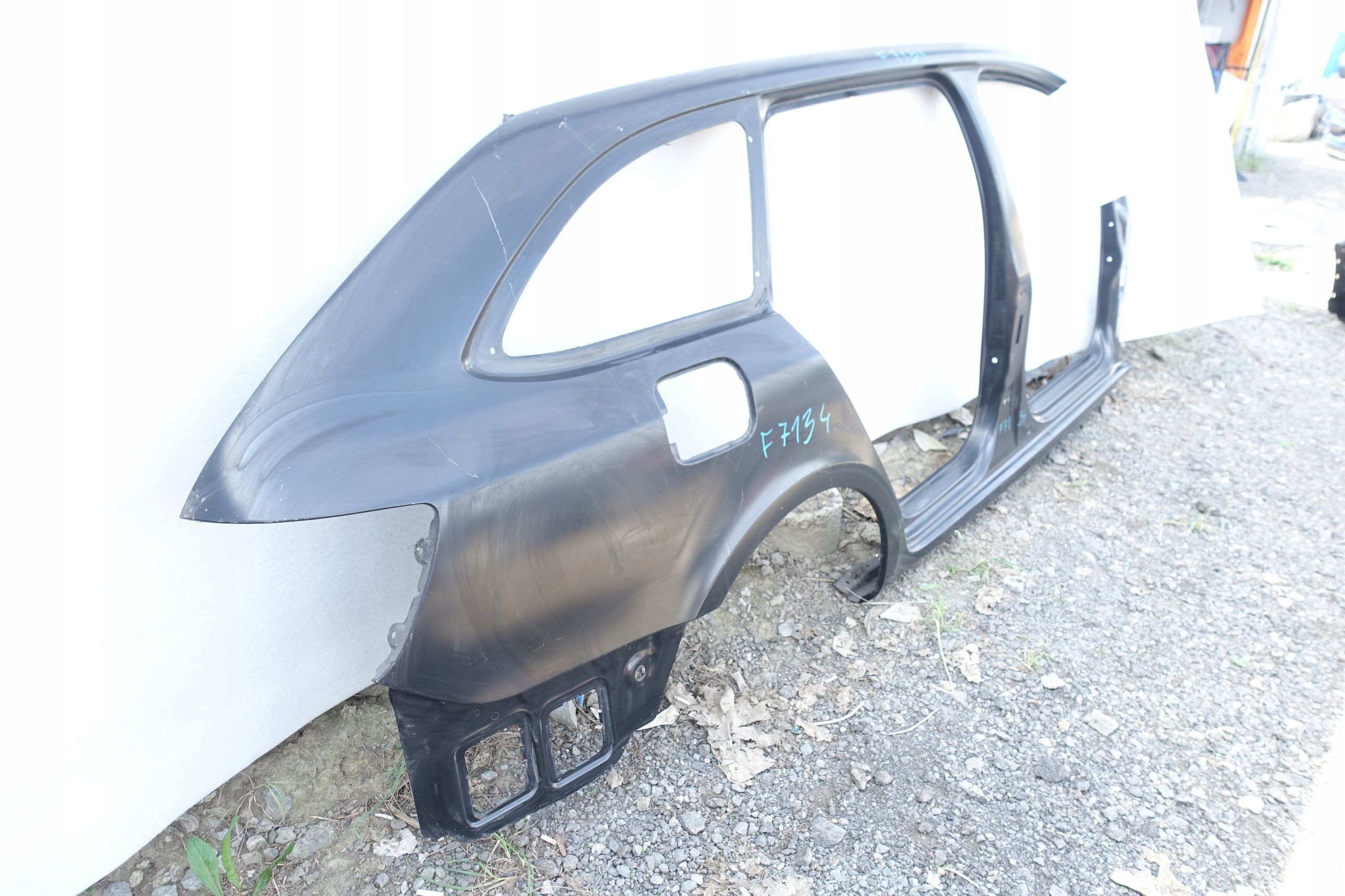 SKODA SUPERB II KOMBI 2008- side fender right rear part threshold pillar roof
