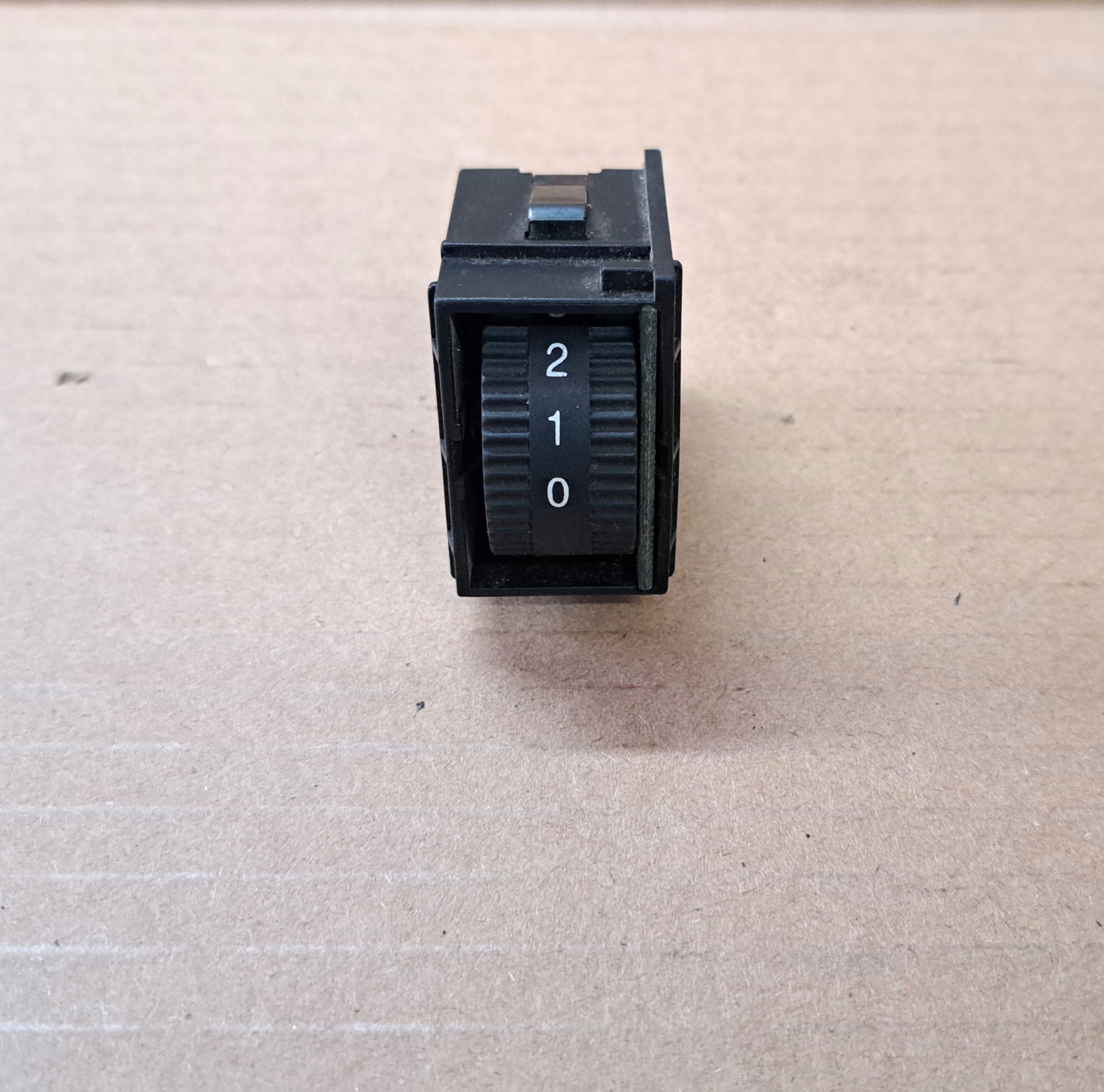 switch control of the lights FIAT SEICENTO 735245