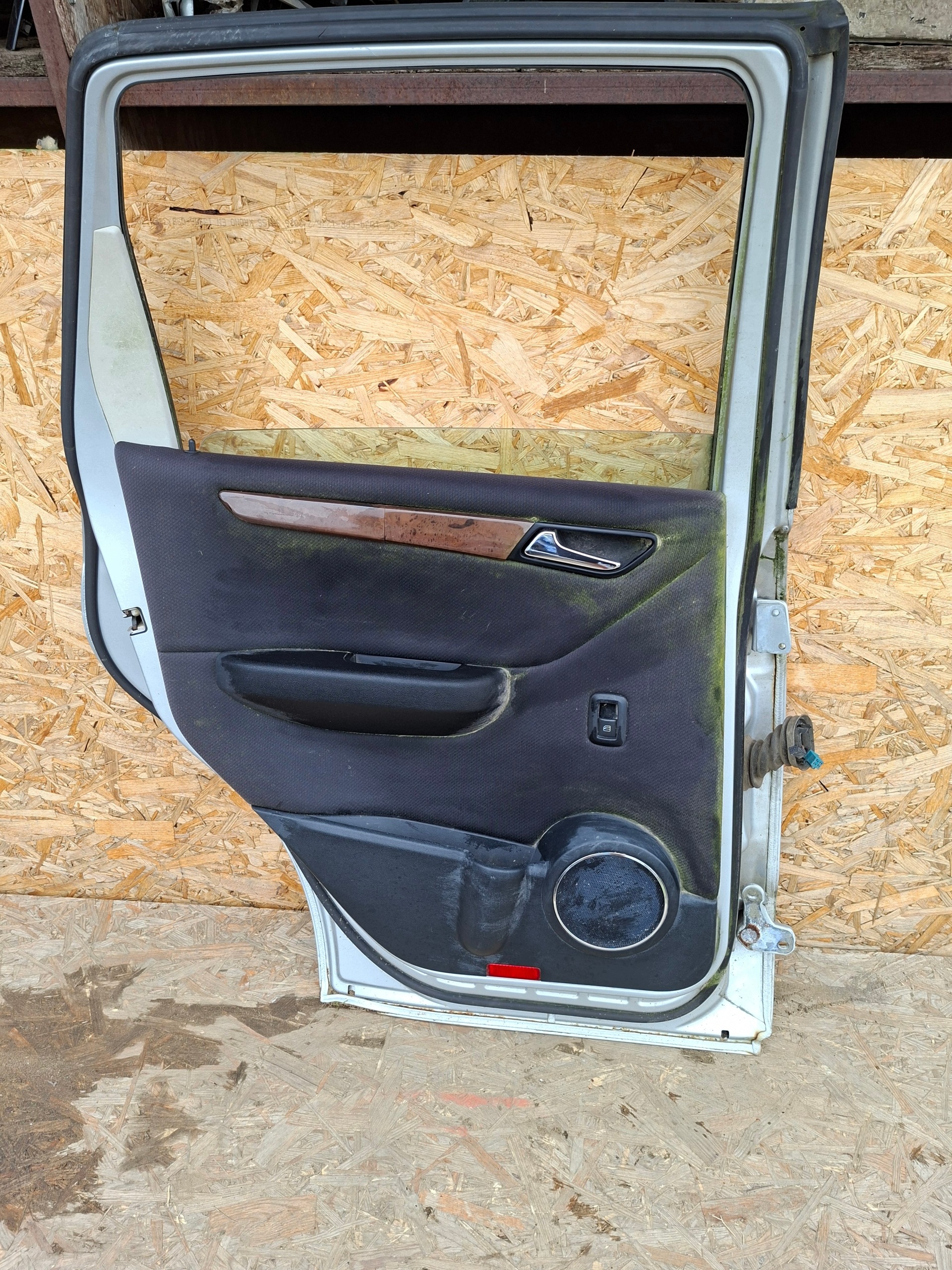 door rear part rear. left MERCEDES W169 04-12