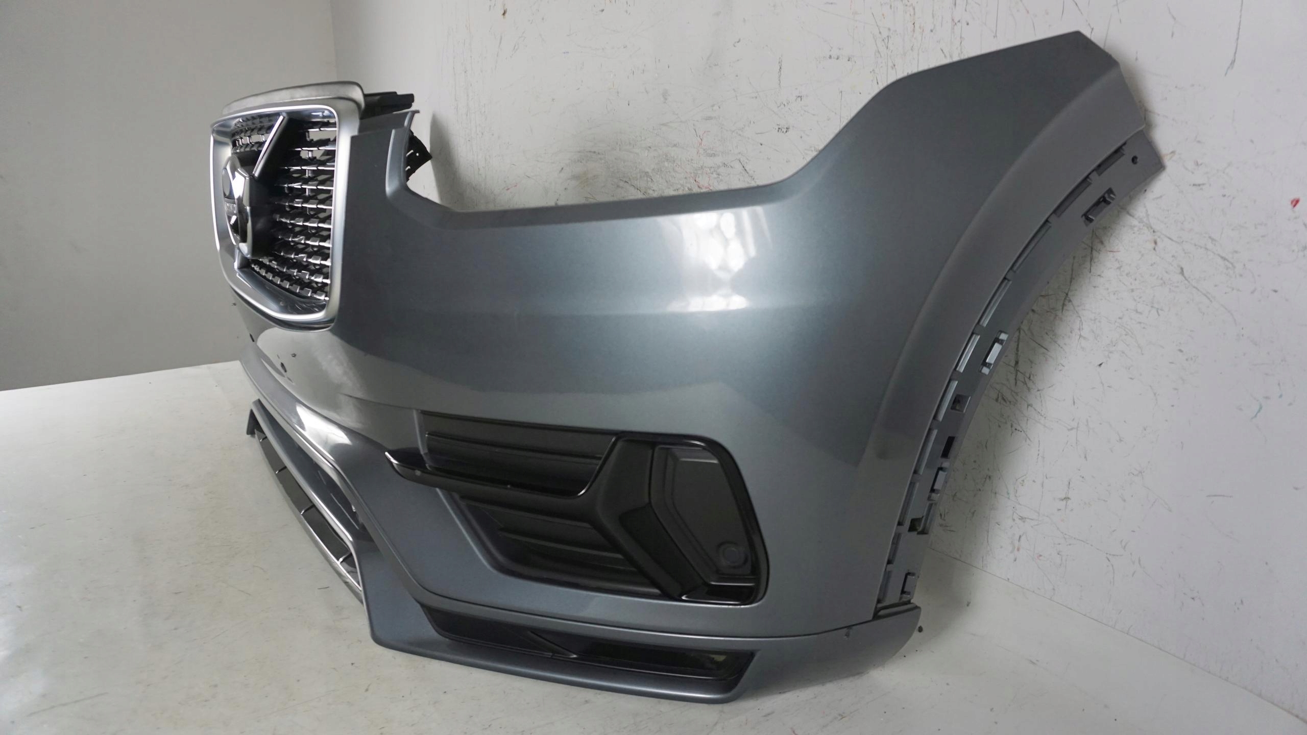 bumper front front VOLVO XC90 2 II 714-16 31690641 2018 grille PDC