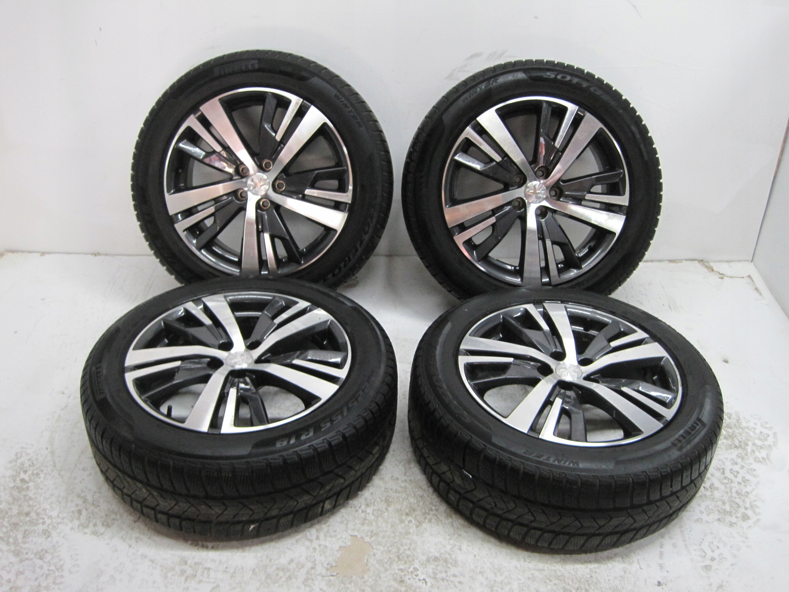 wheels discs tyres PEUGEOT 3008 R18 M+S 4MM