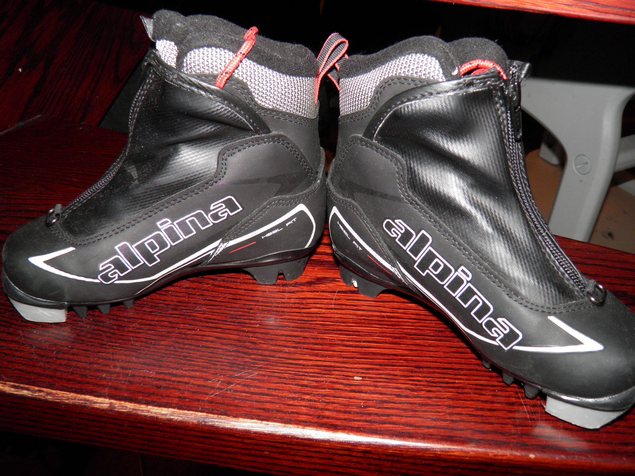 ALPINA T5 PLUS TOURING JR - BUTY / BIEGÓWKI R 29 Rodzaj wiązań inne