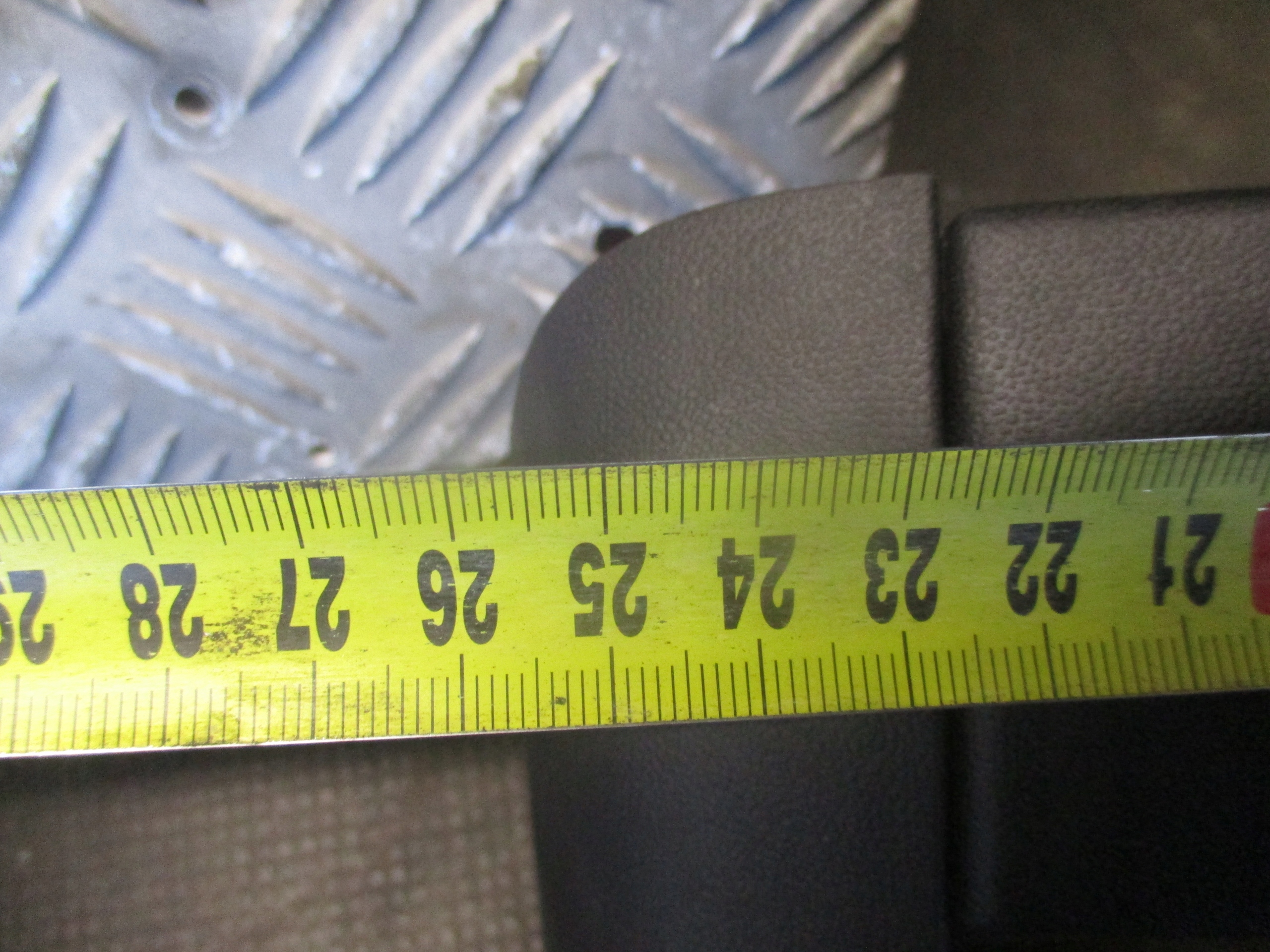 бардачок kia CEED I 1.6 06-09R