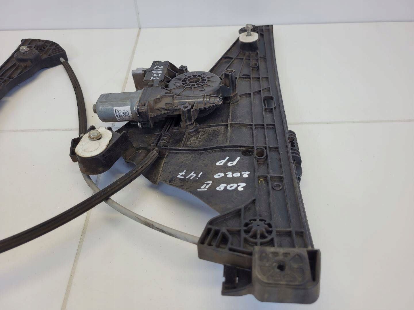 window regulator electrical front right side Peugeot 208 2 2021