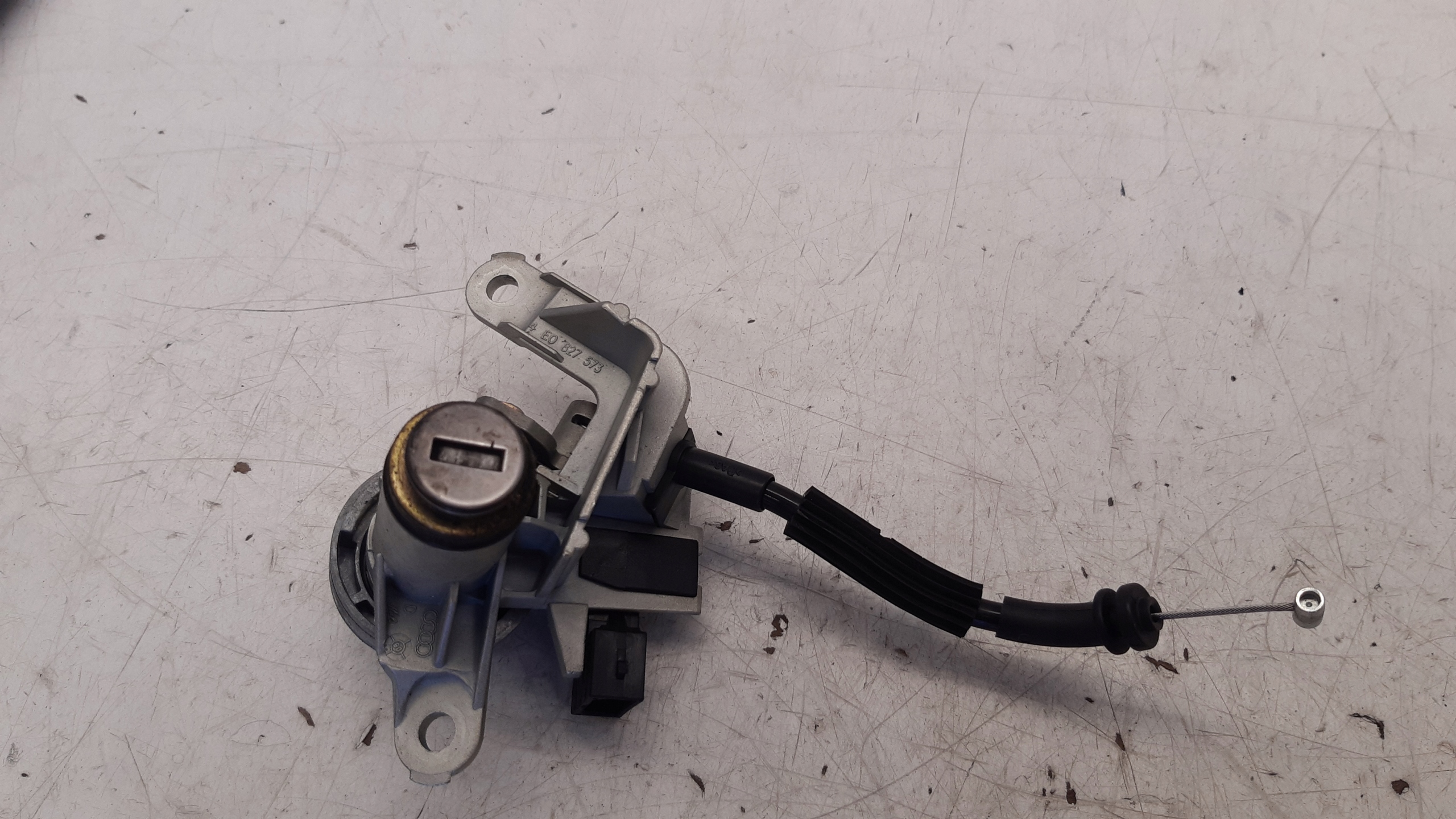 ignition wkladki 3D0905865E Audi A8 D3