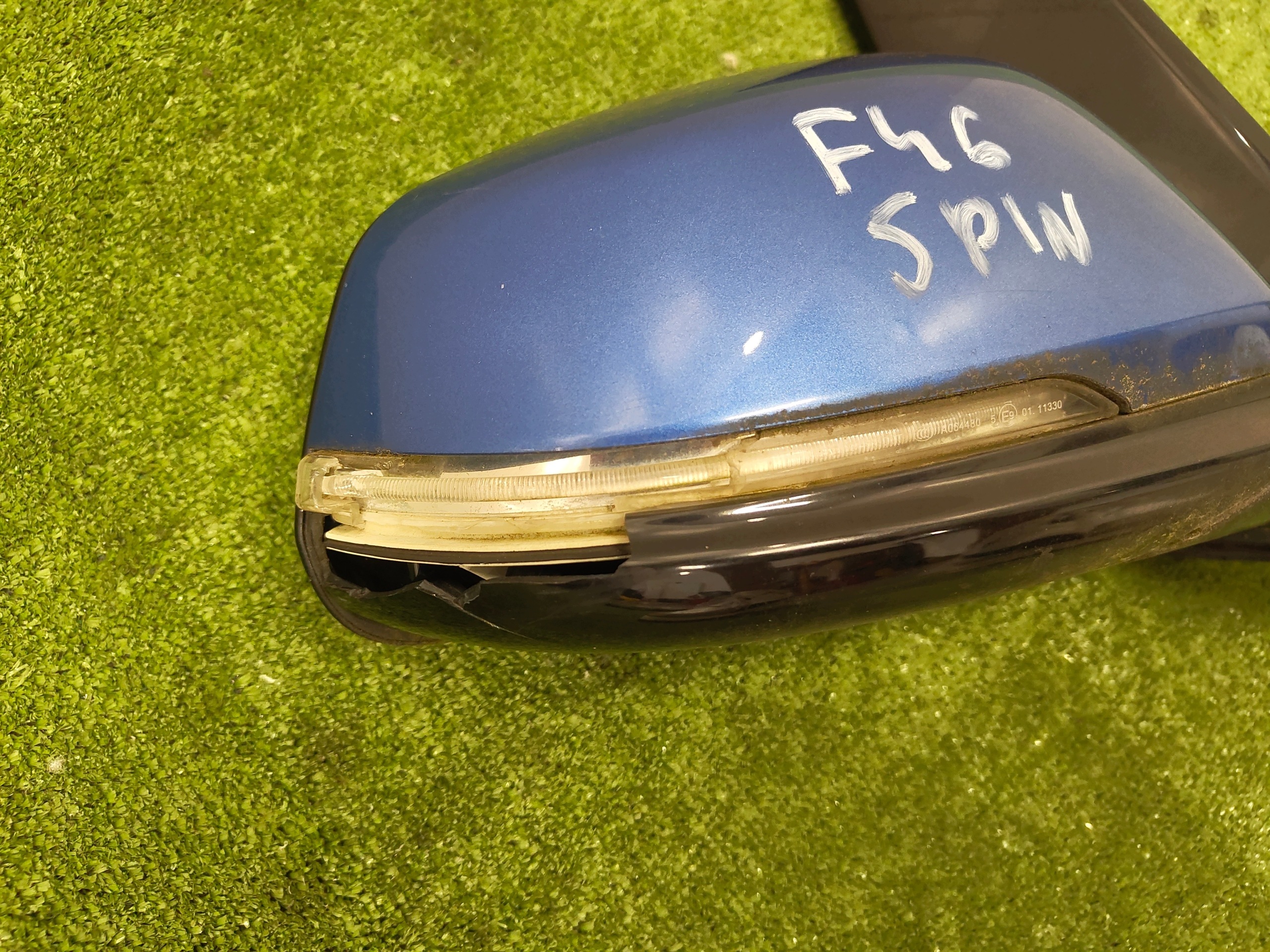 BMW 2 F46 LCI mirror right 5PIN colour B45