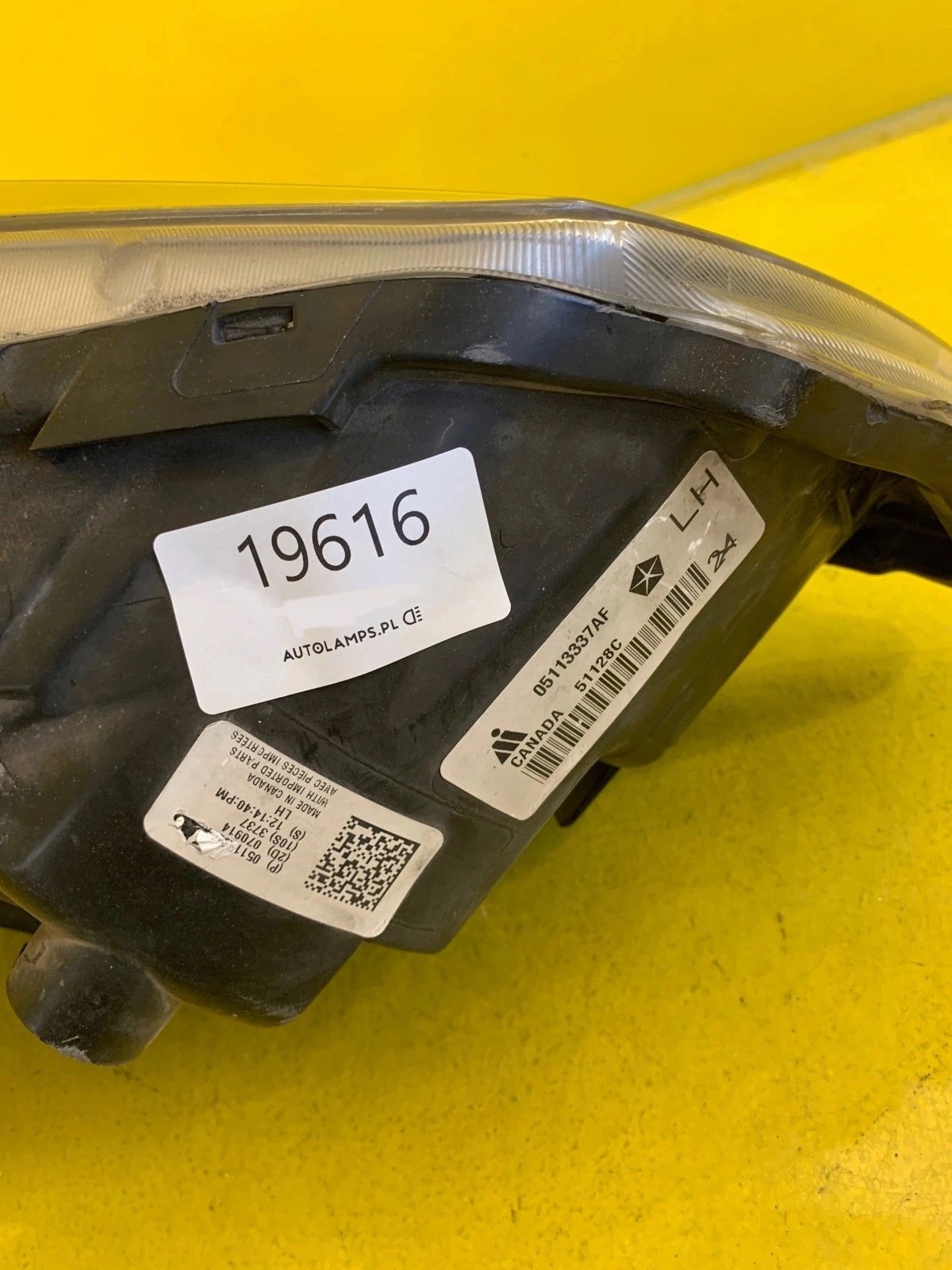 light left CHRYSLER VOYAGER 08-14 05113337AF