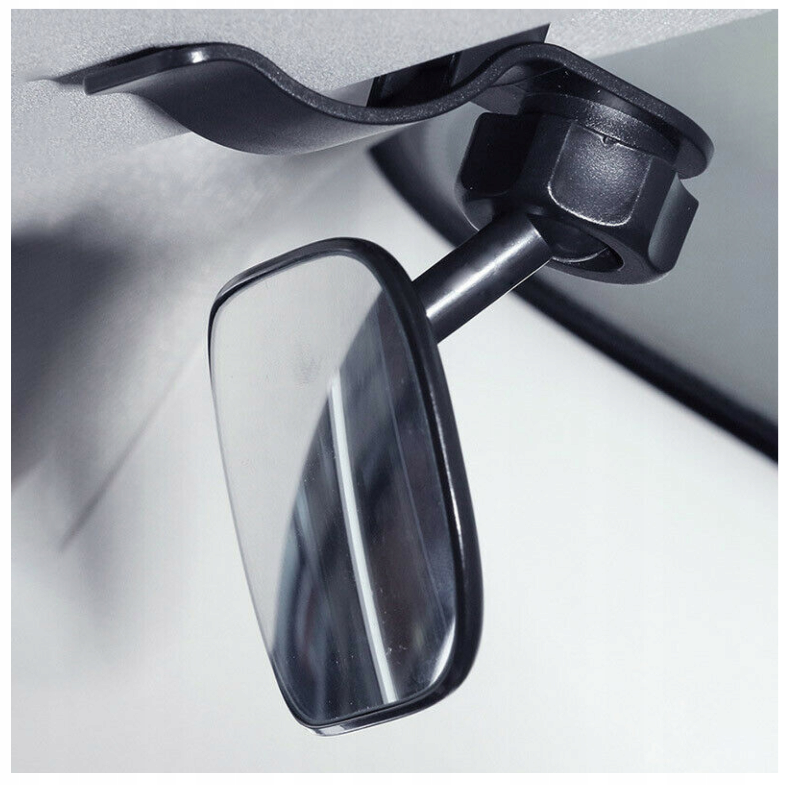 LUSTERKO DO SAMOCHODU DO OBSERWACJI DZIECKA W AUCIE DUŻE 360 DLA DZIECKA Cechy dodatkowe regulacja kąta widzenia