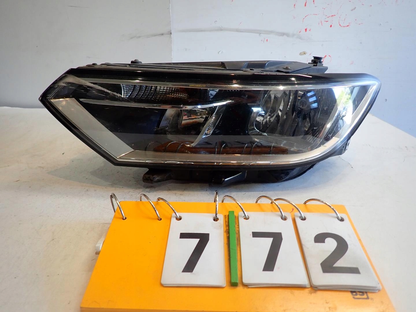 light front front left VW PASSAT B8 2014- 3G1941005B