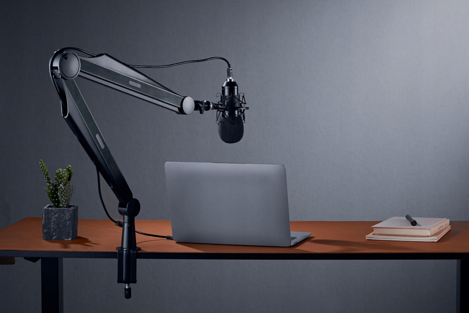 STATYW DO MIKROFONU RAMIE BIURKOWE WYSIĘGNIK SB41 Model SB41