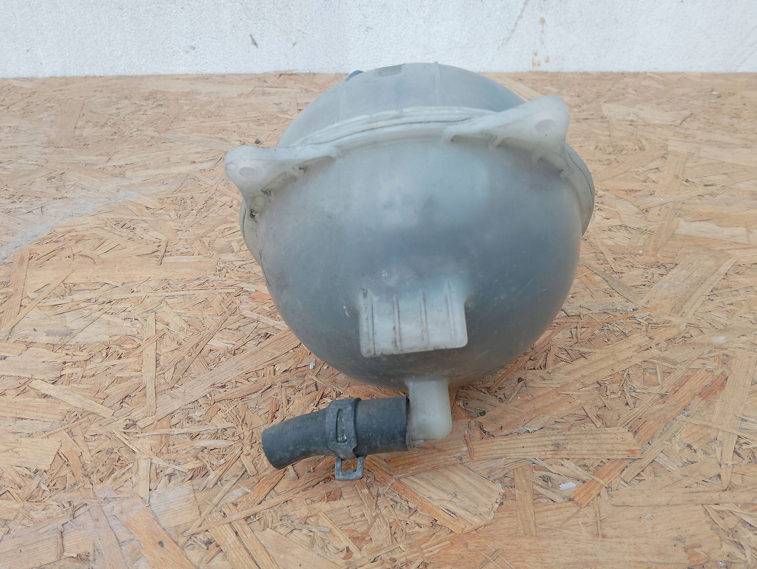 Scheibenwaschbehälter Volkswagen Golf 3 III 1H0121407A