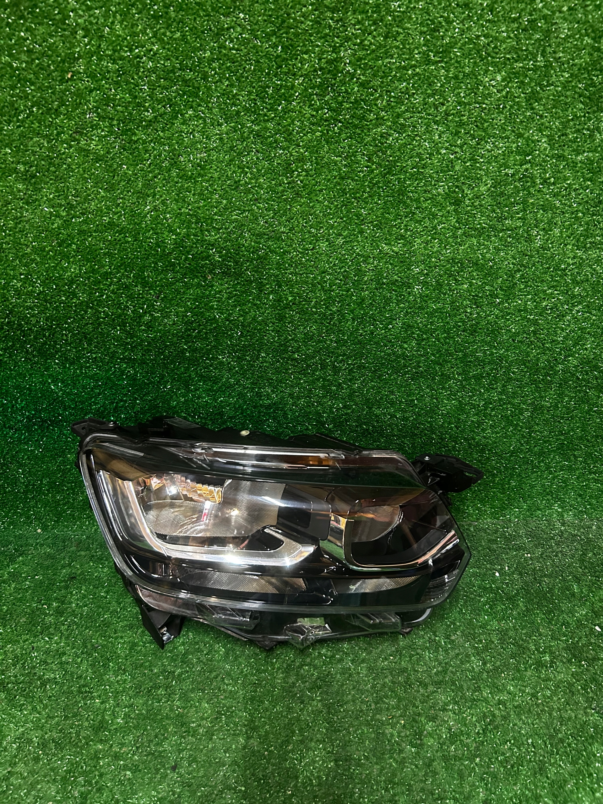 REFLEKTOR right TOYOTA PROACE CITY VERSO