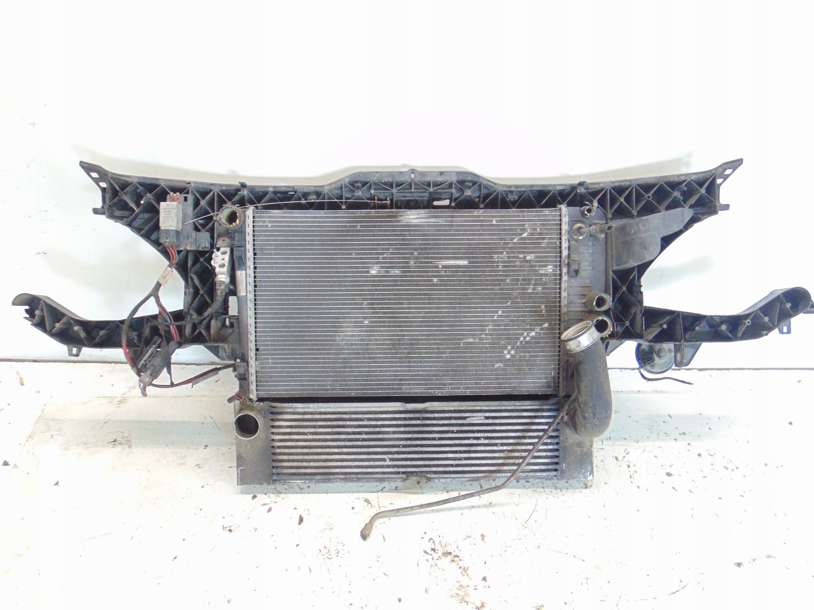 support panel for radiators pillar iron MERCEDES VITO W639 3.0 CDI