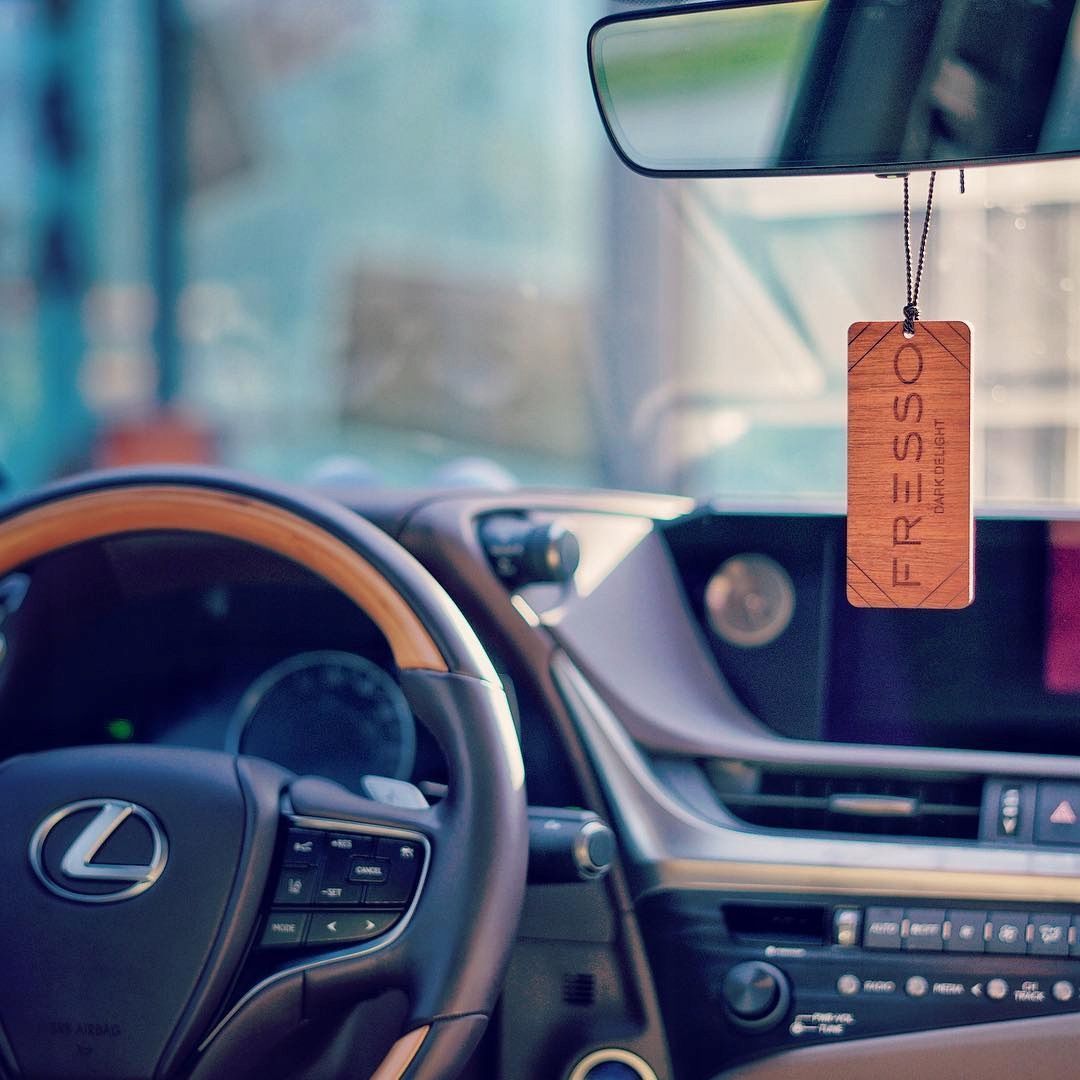 FRESSO SUGAR LOVE PERFUMY SAMOCHODOWE + ZAWIESZKA ZAPACHOWA DO AUTA Rodzaj atomizery