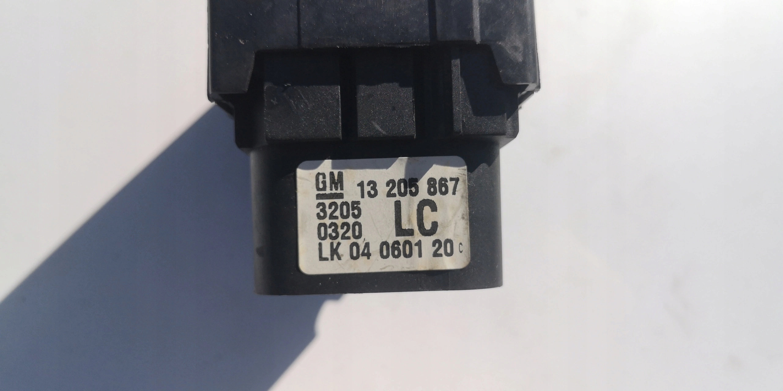 light switch OPEL ZAFIRA 13205867LC