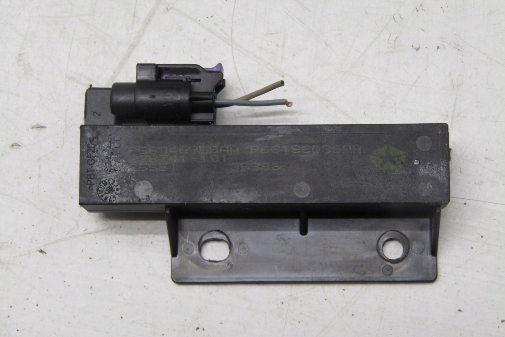 control unit module KEYLESS GO JEEP CHEROKEE P56046958AA