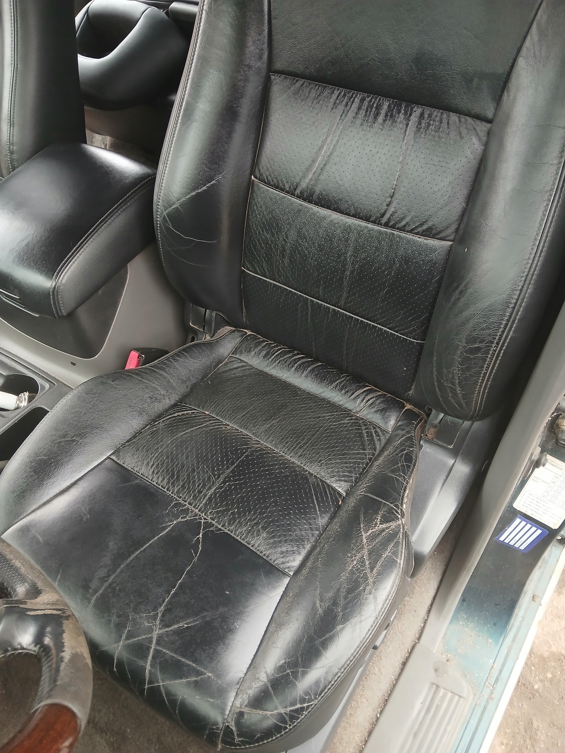 Pajero III 5d кресла , черные , комплект