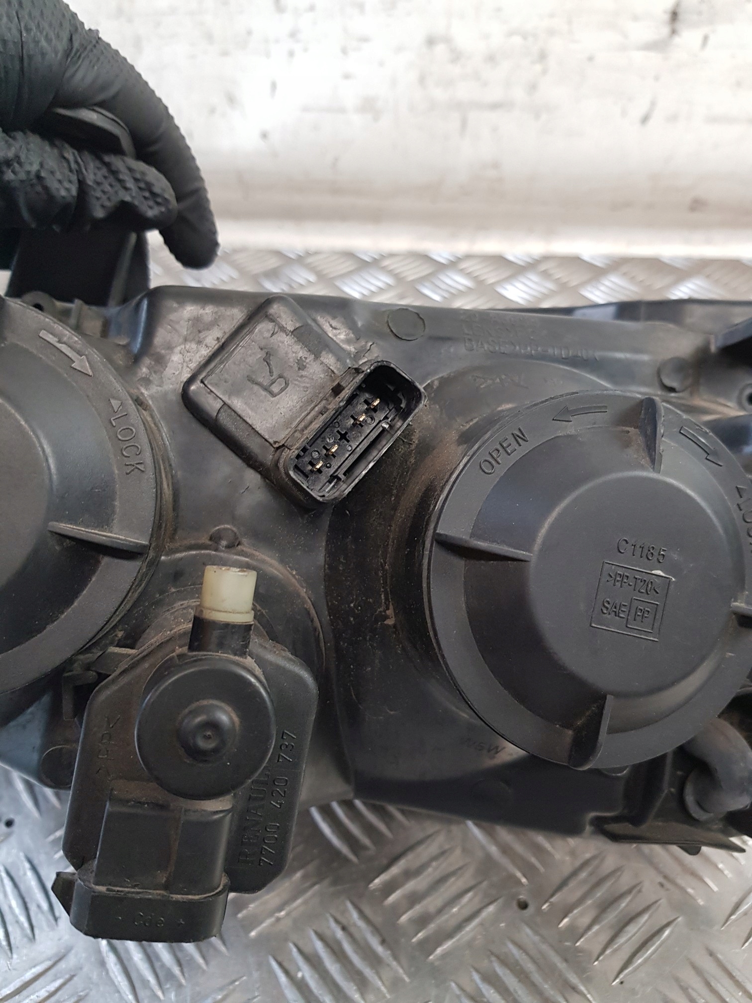 light right front TYC NISSAN ALMERA N16 LIFT
