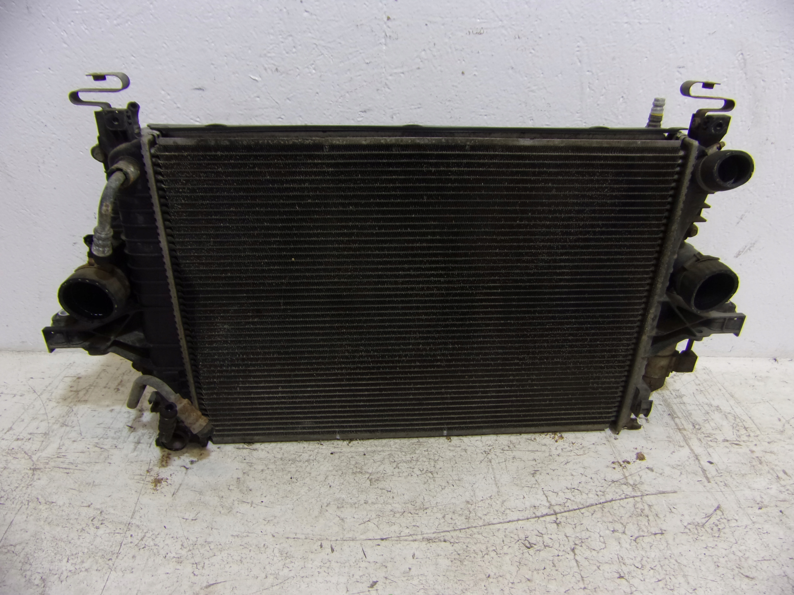 KOMPLET Radiateur VOLVO S80 2.4 D 30676414 30645152
