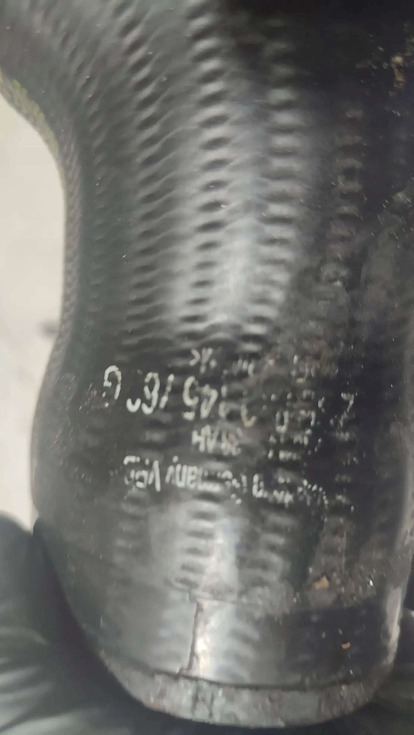 Audi TT 8J 13r 2.0tdi hose dolotowy air