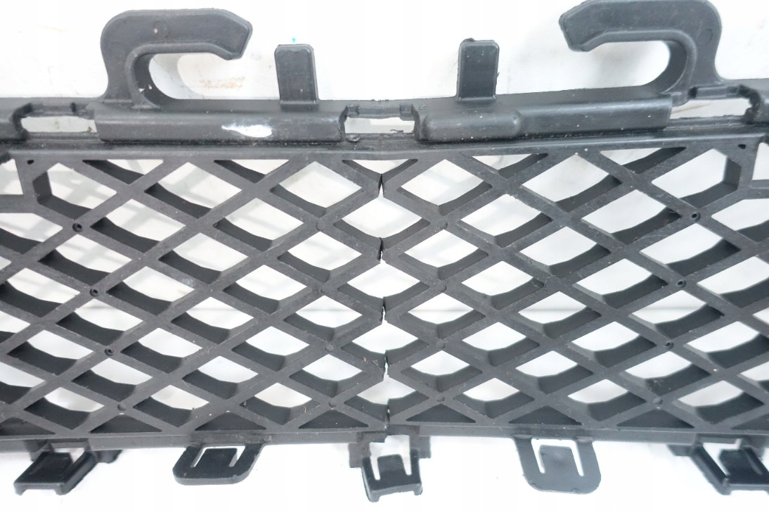 MERCEDES E W207 COUPE grille grid of a bumper front A2078850423
