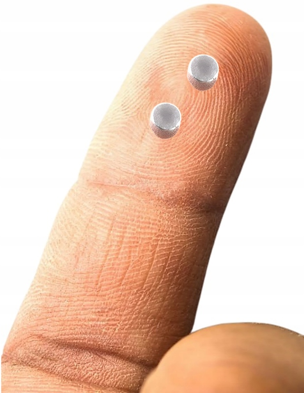 Jak podvádět u maturity, ústní zkoušky, osmé třídy – mini sluchátko s mikrofonem