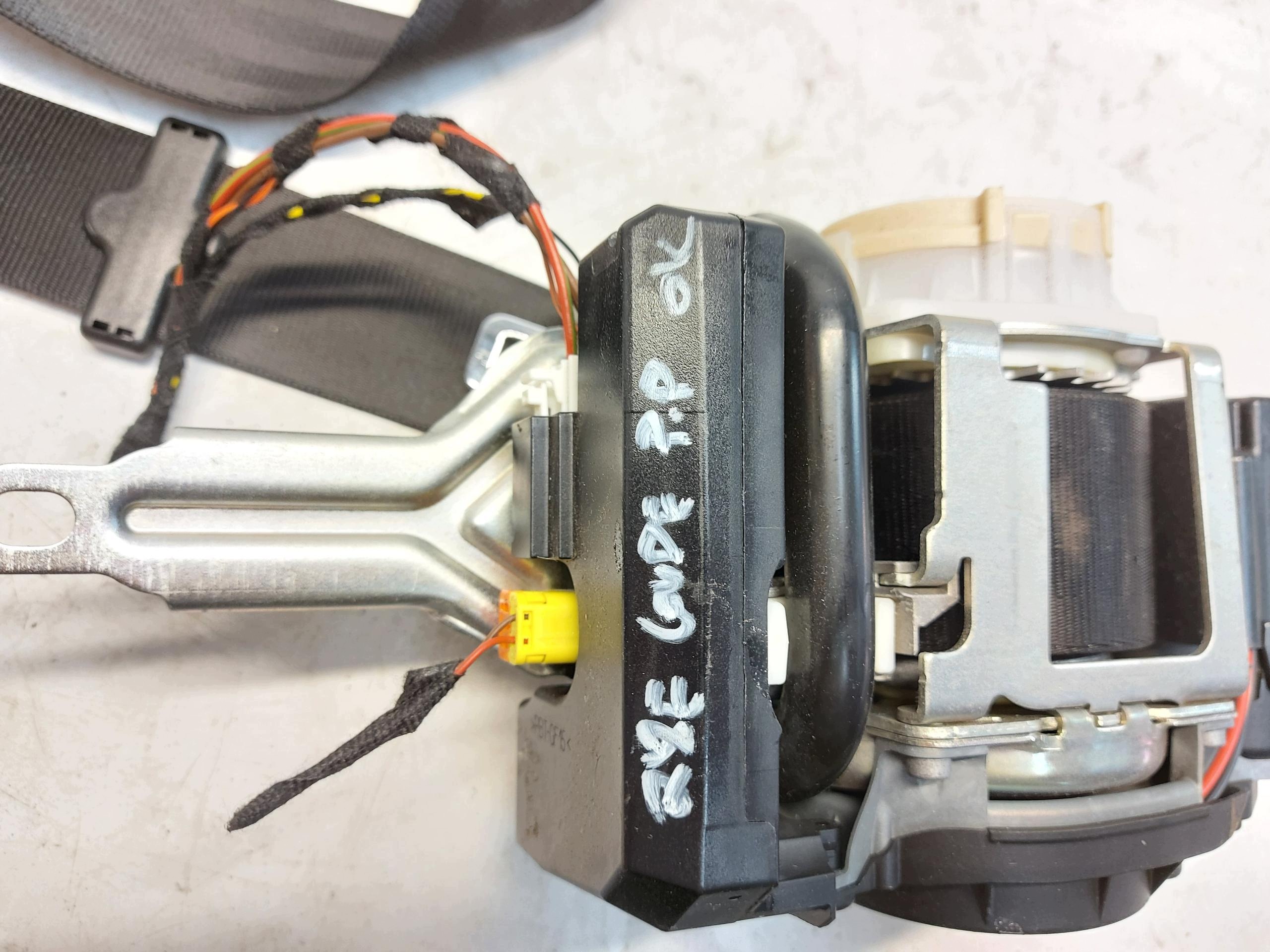 Audi Q8 E-TRON SportBack 4KE Spanner Gurten Sicherheits rechts vorne