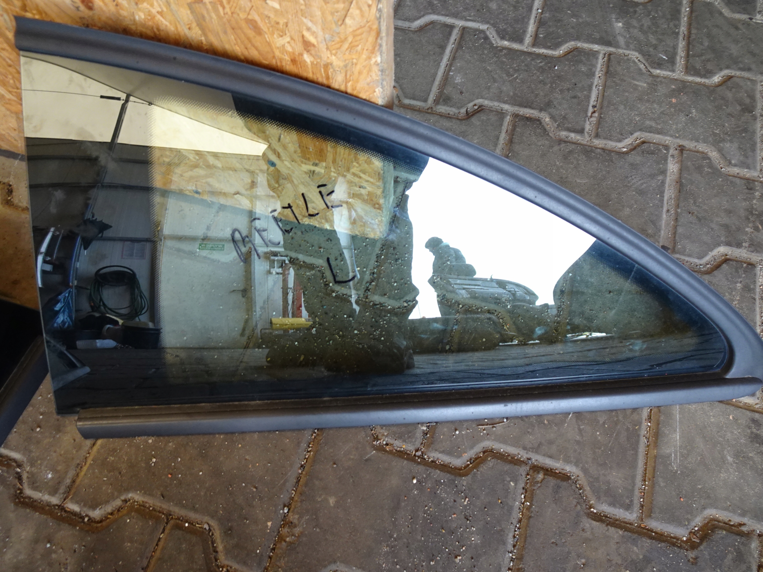 VW BEETLE 5C кузовное стекло заднее левое