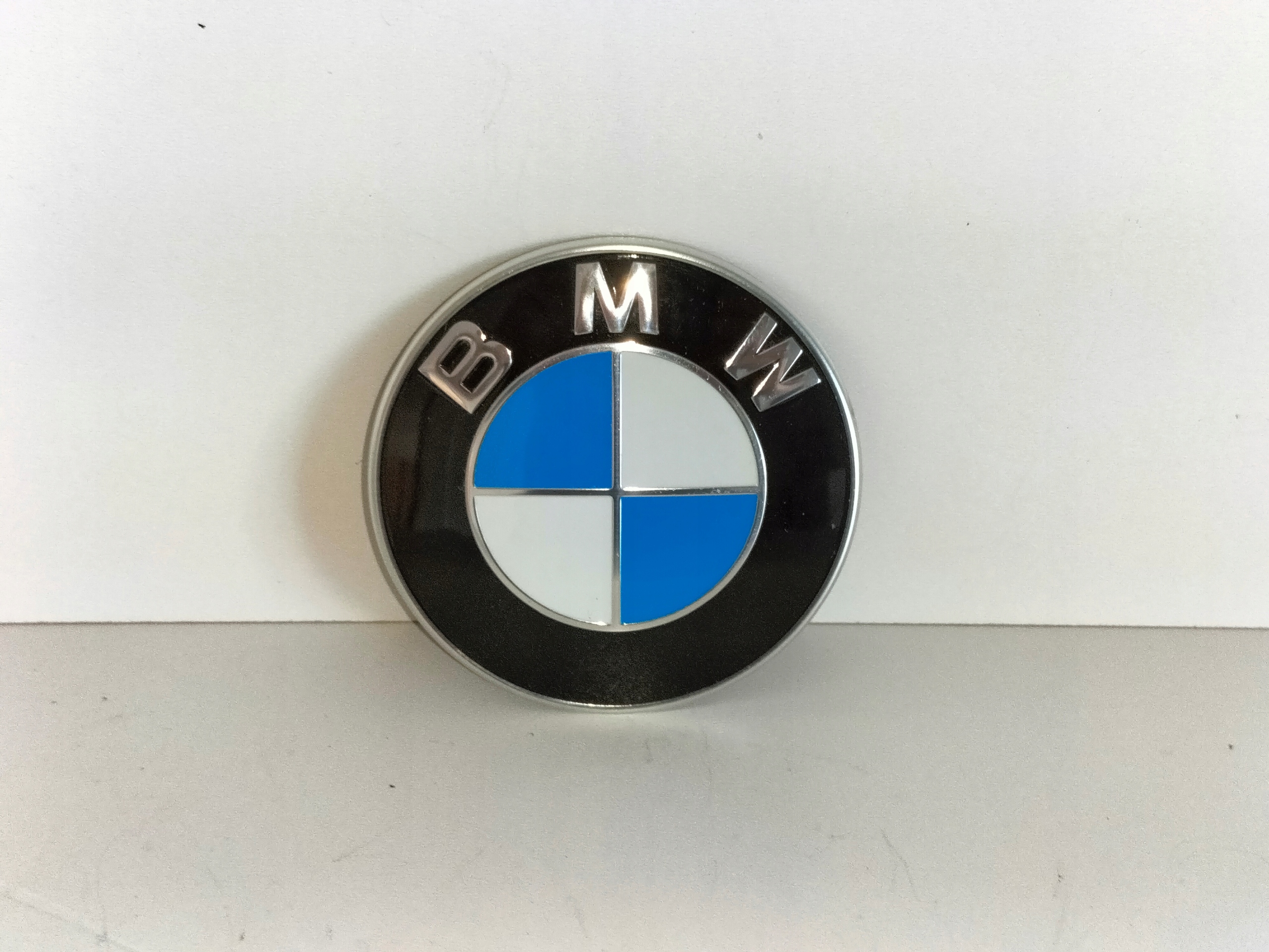 Znaczek emblemat przód BMW F10 F15 F20 F30