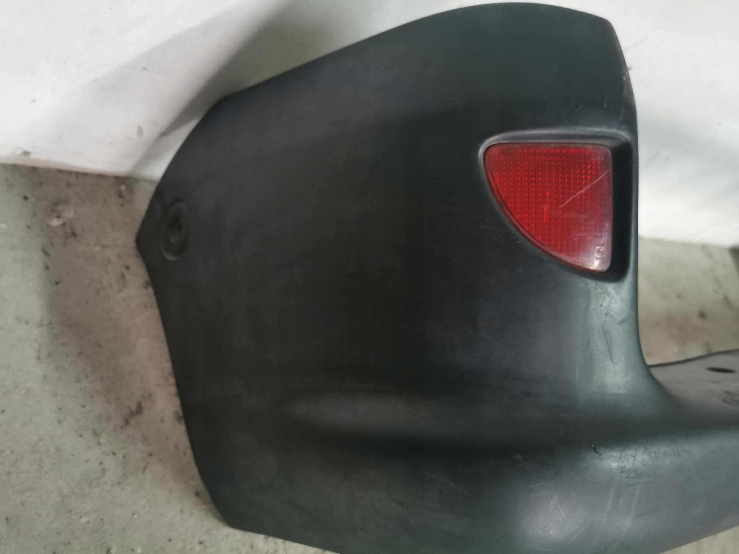 bumper rear complete RENAULT KANGOO and 7700304879 97-08