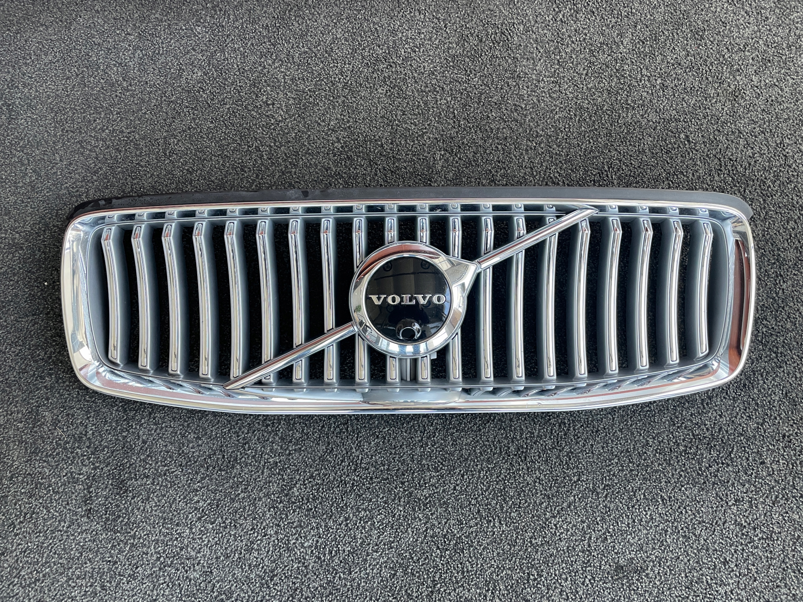 Atrapa grill VOLVO XC90 II LIFT Inscription Kamera
