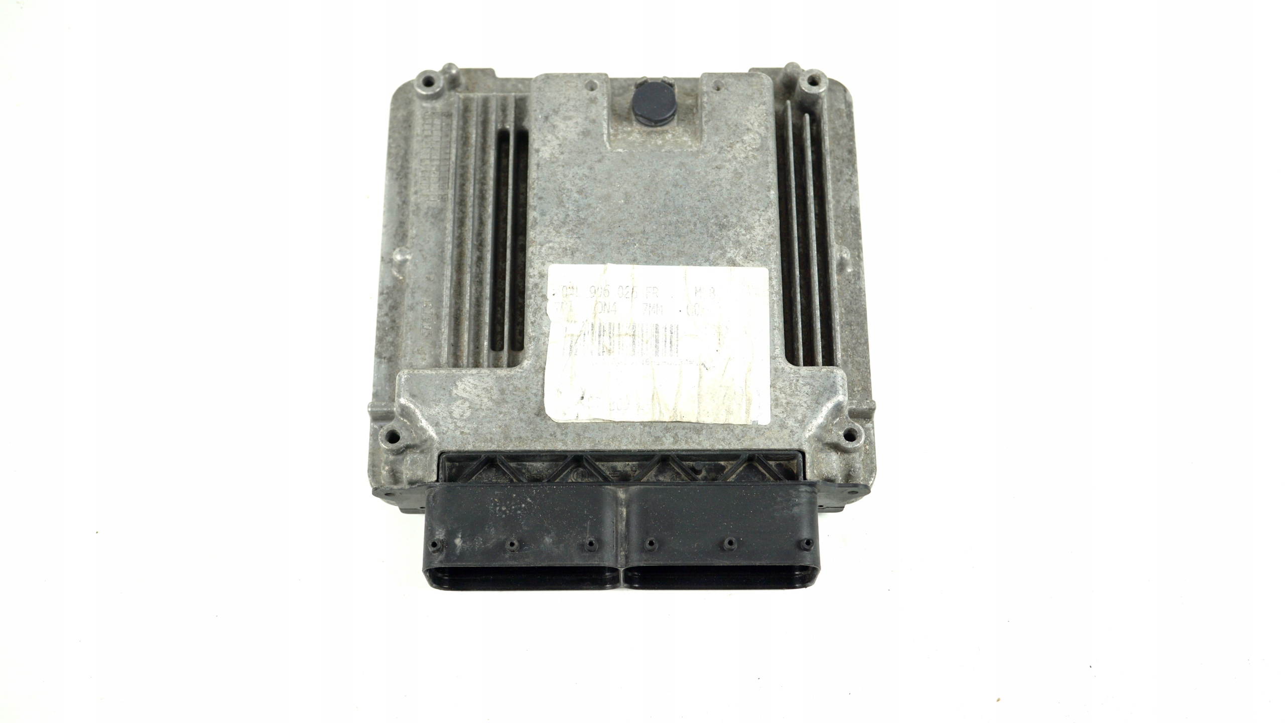 computer control unit of the engine AUDI A4 B9 8W 2.0 TDI 04L906026FR